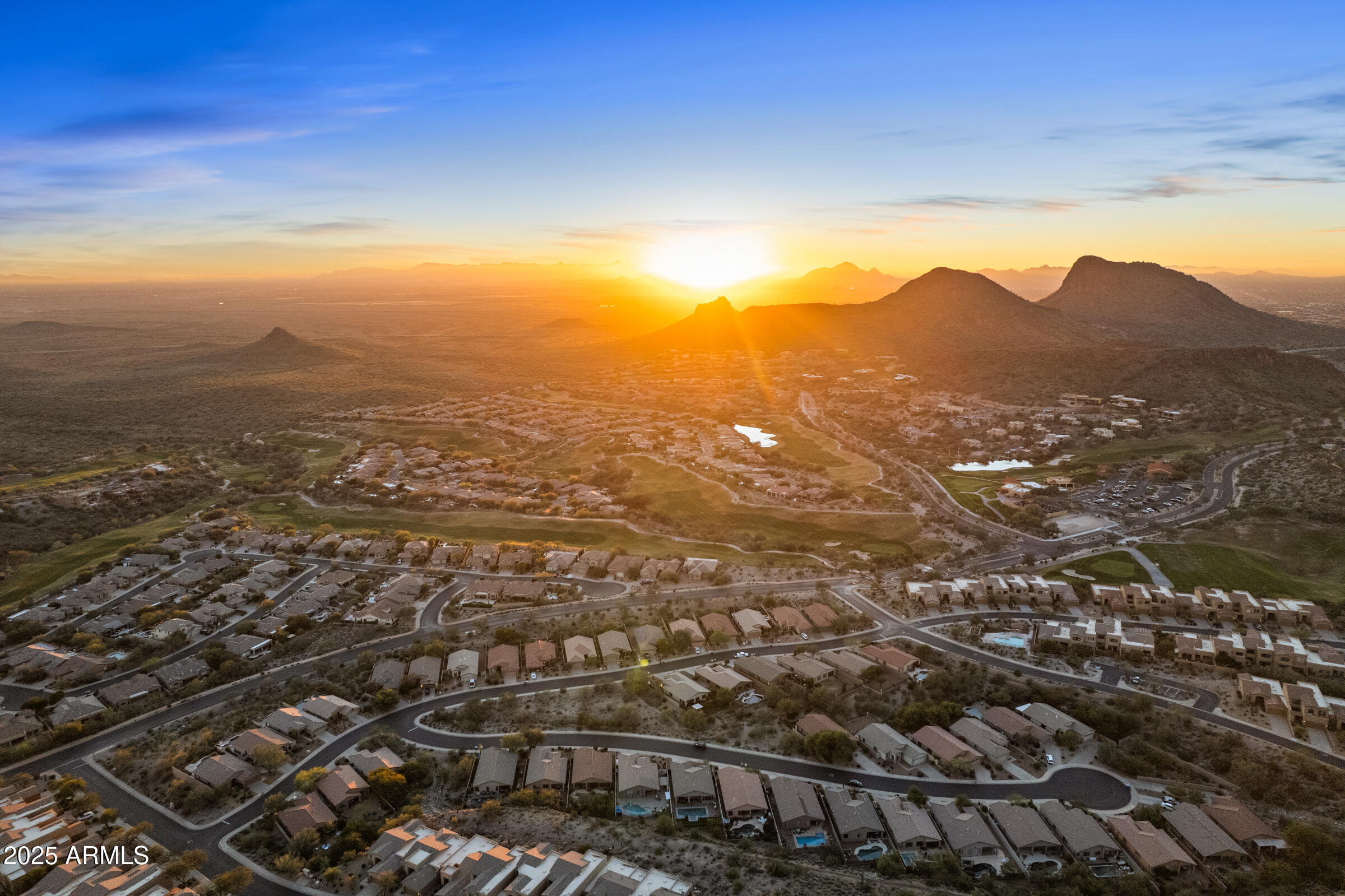 9811 N DESERT ROSE Drive