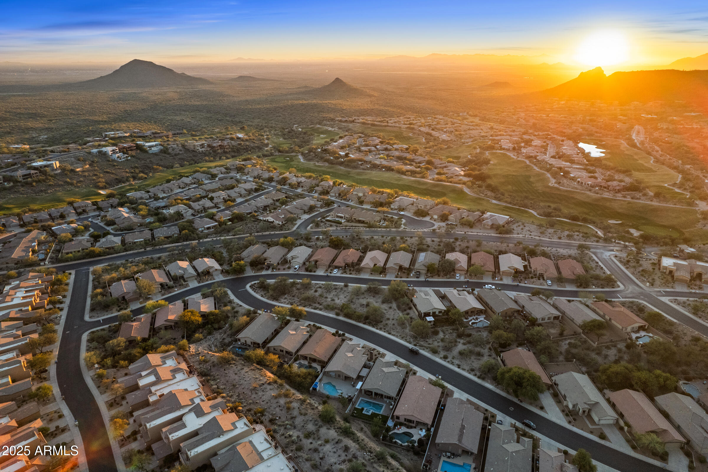 9811 N DESERT ROSE Drive