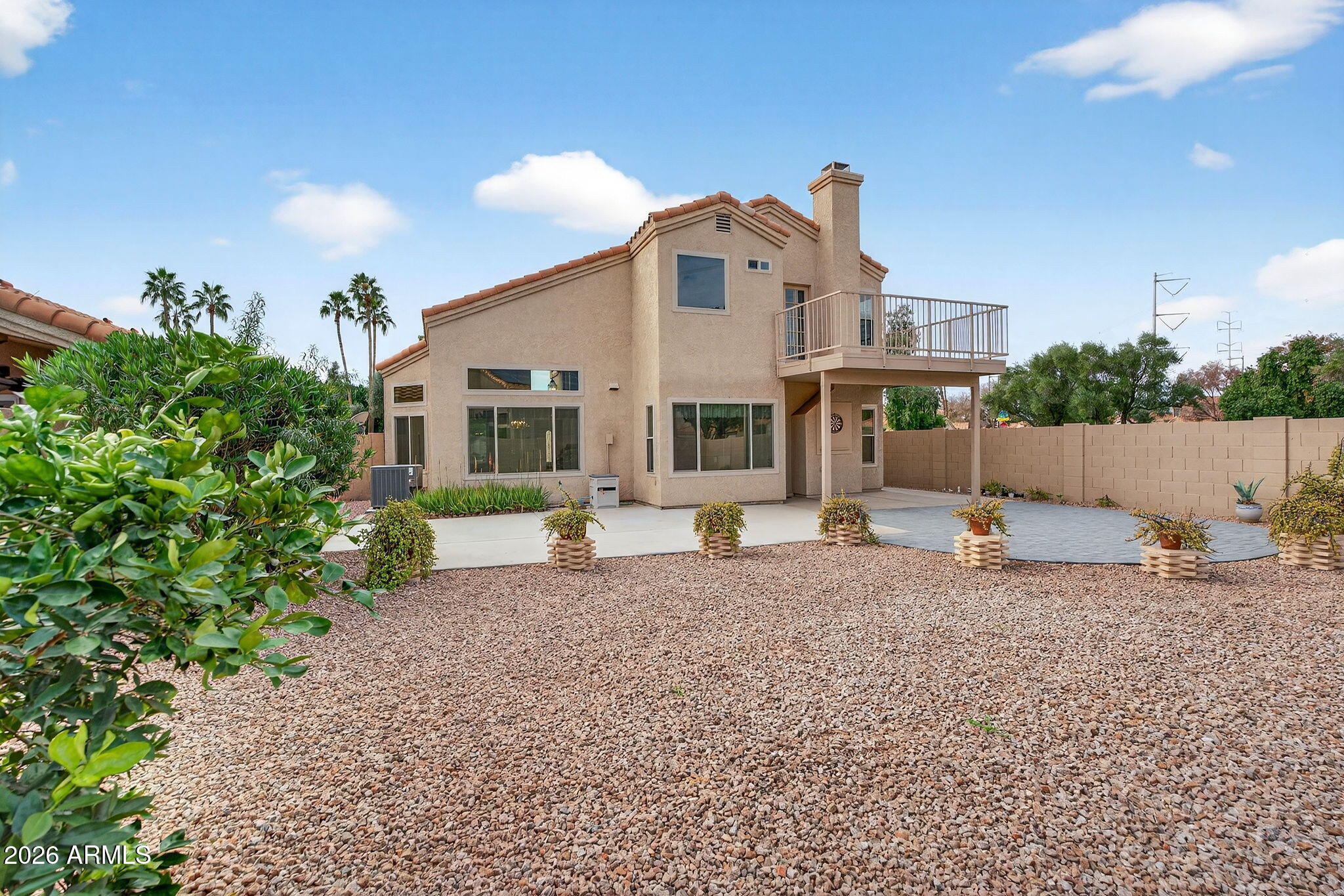 310 E VAUGHN Avenue