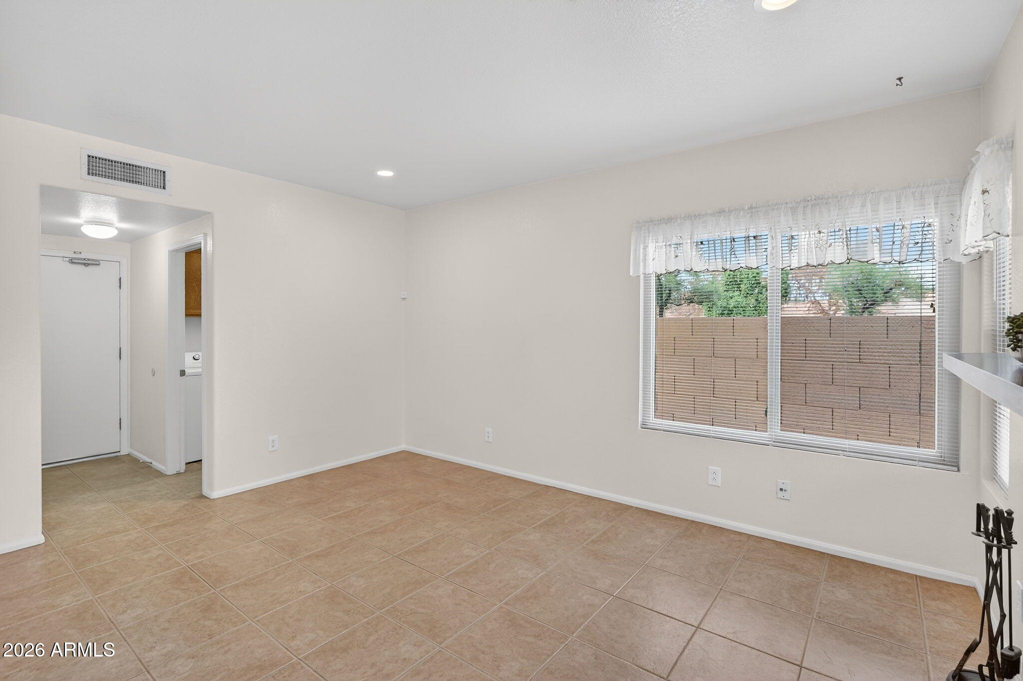 310 E VAUGHN Avenue