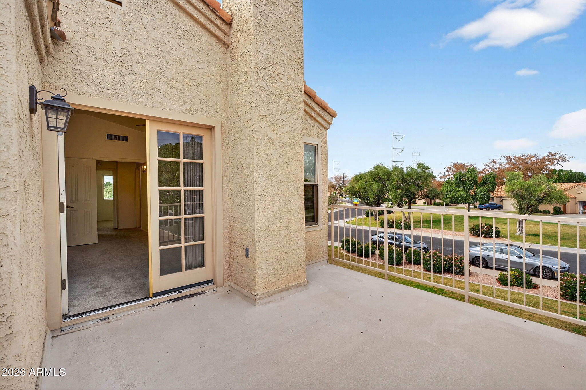 310 E VAUGHN Avenue