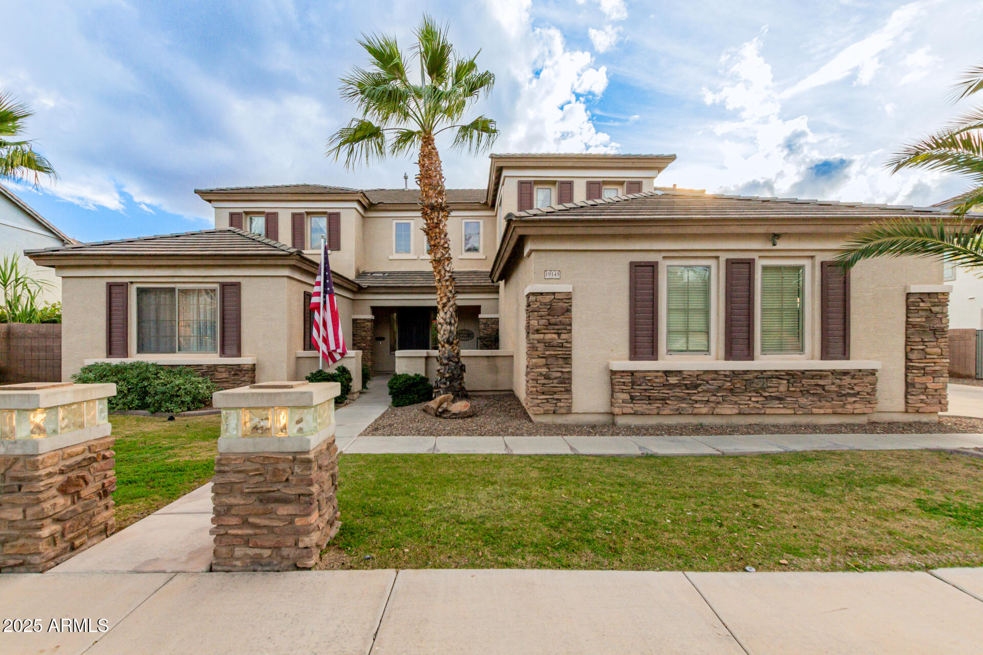 19145 E MOCKINGBIRD Drive