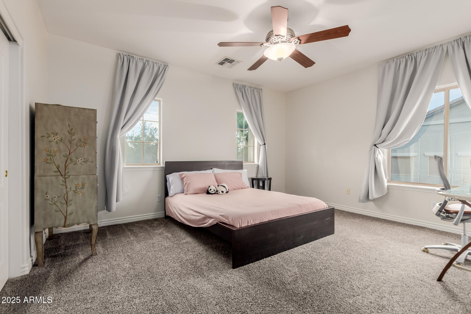 19145 E MOCKINGBIRD Drive