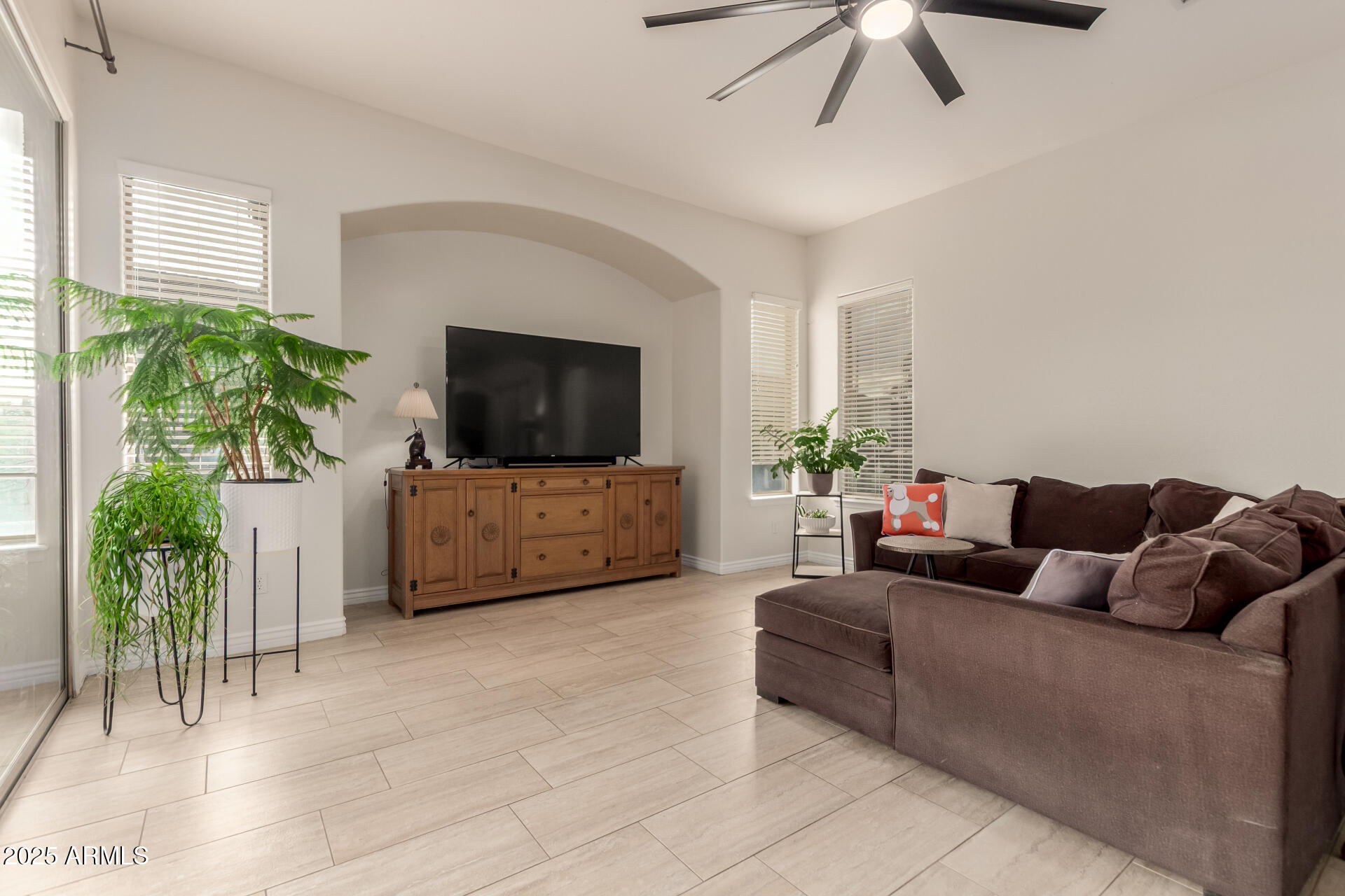 19145 E MOCKINGBIRD Drive