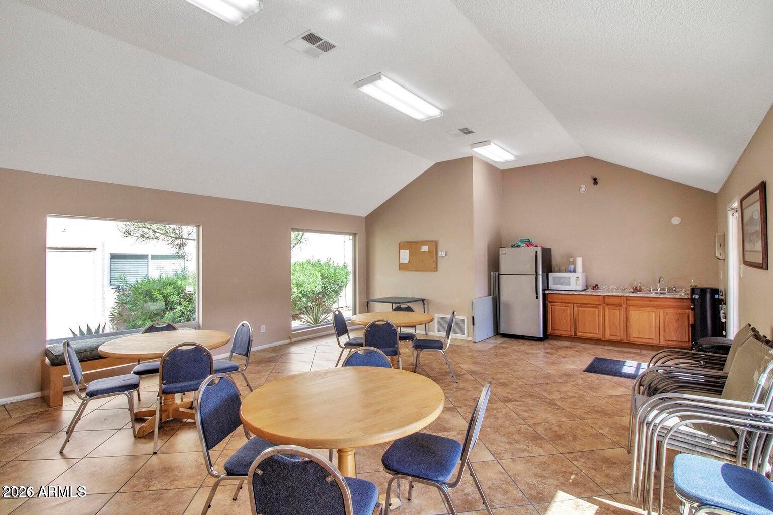 5525 E THOMAS Road G10