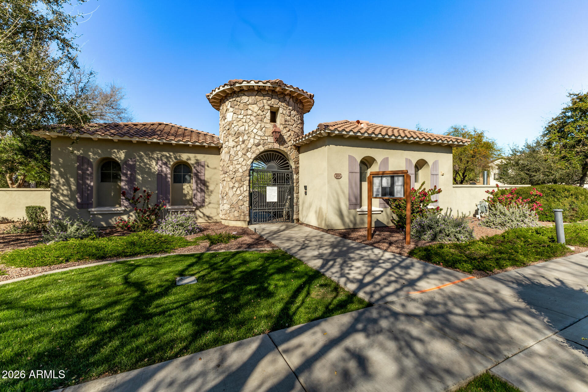 1861 E FRYE Road 101