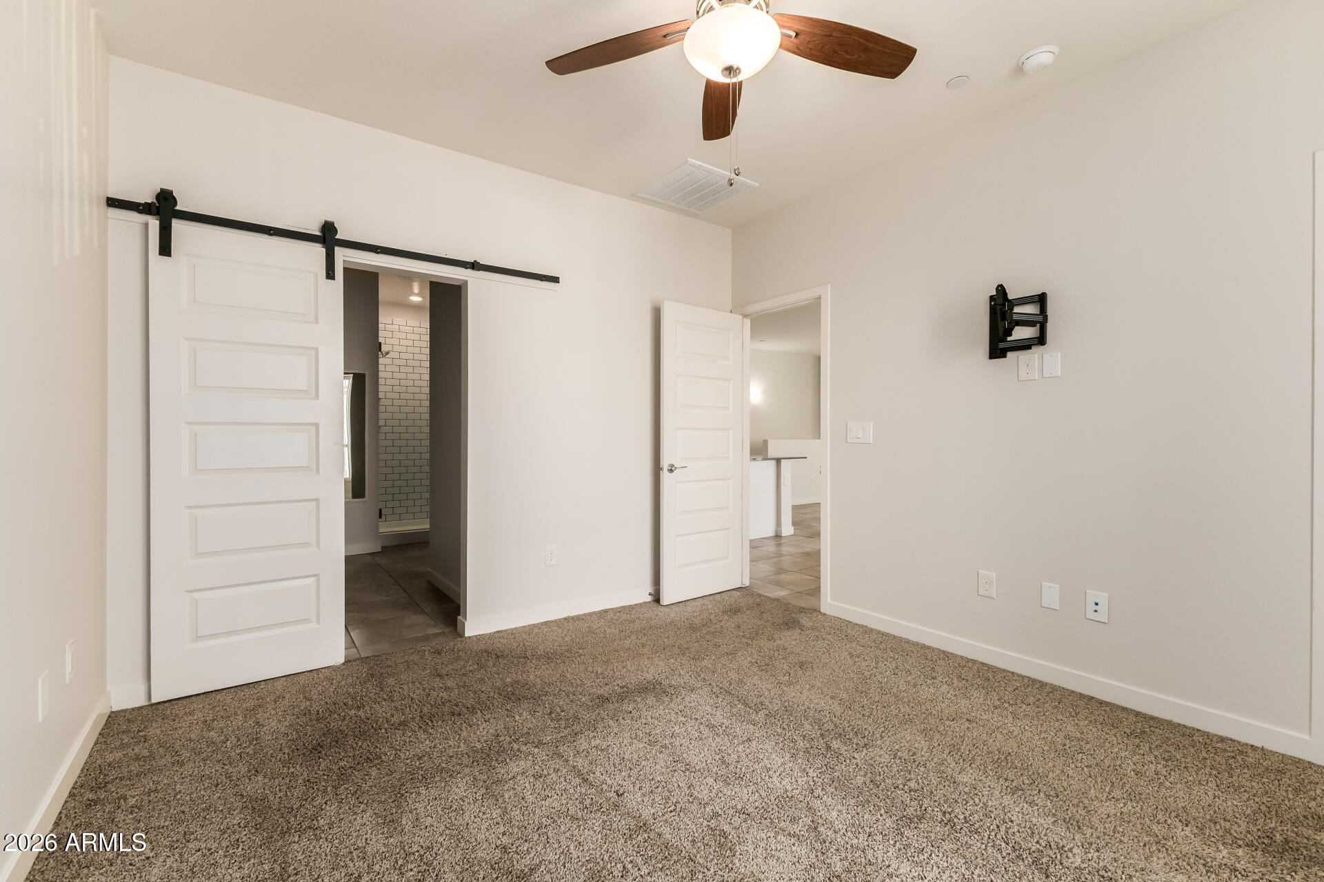1861 E FRYE Road 101