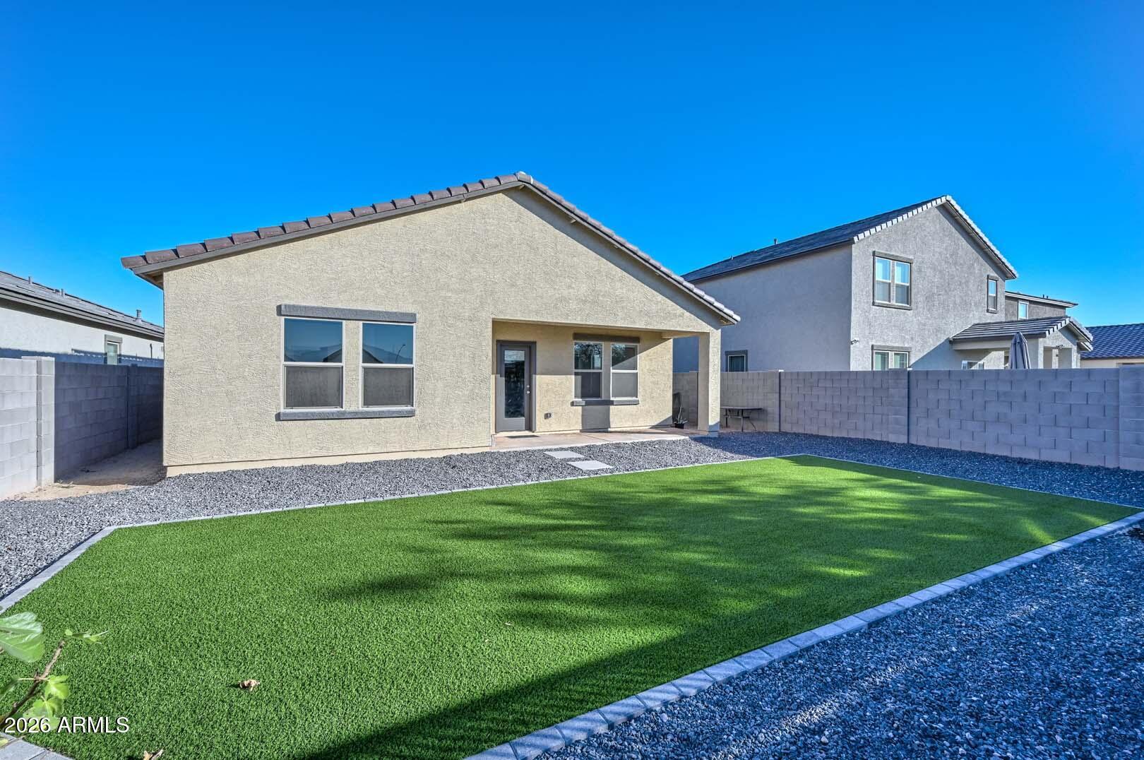 5531 W Willow Ridge Drive