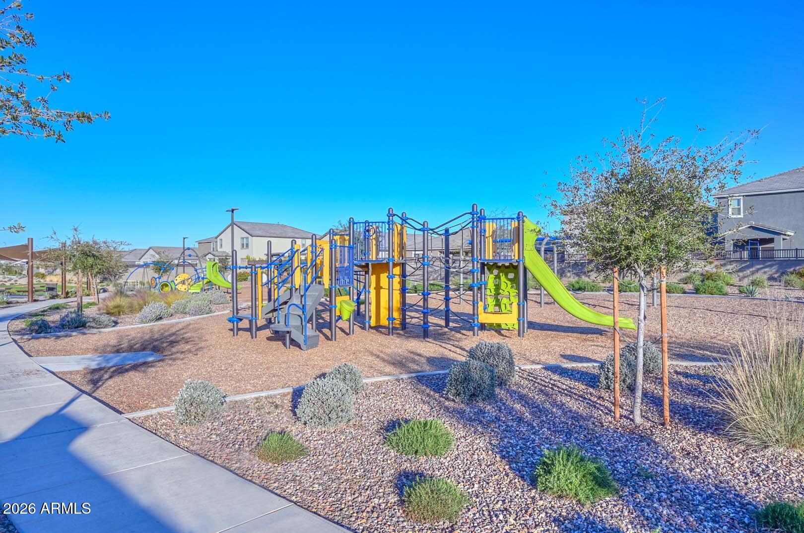 5531 W Willow Ridge Drive