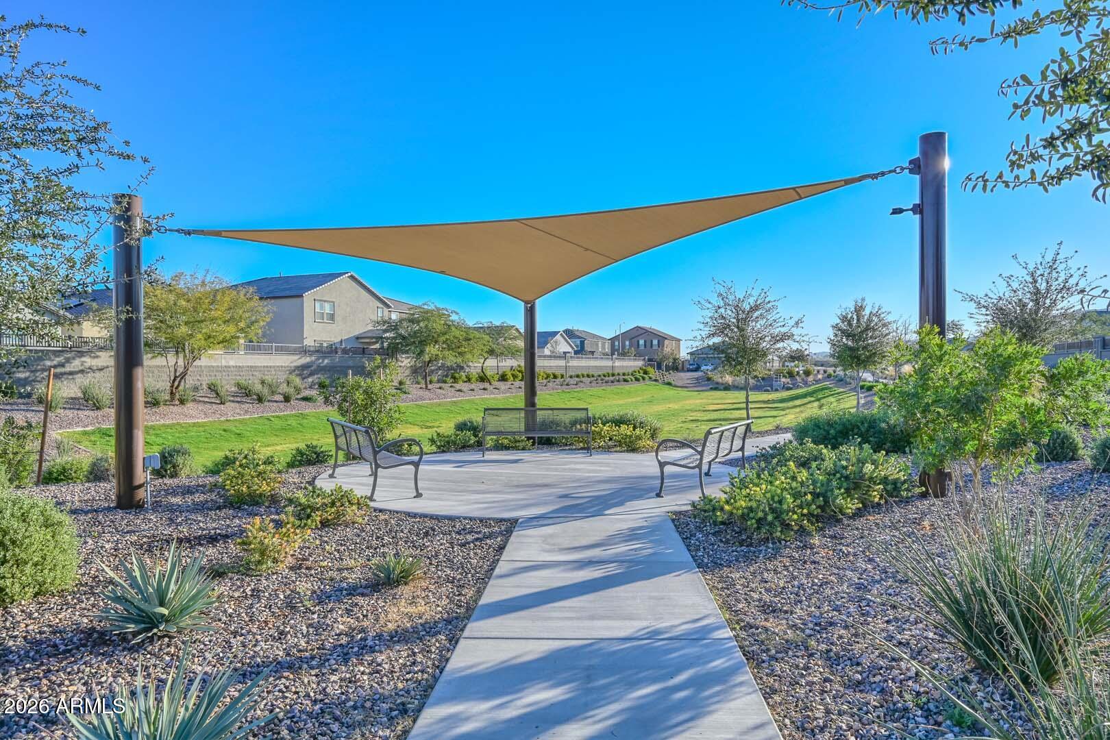 5531 W Willow Ridge Drive
