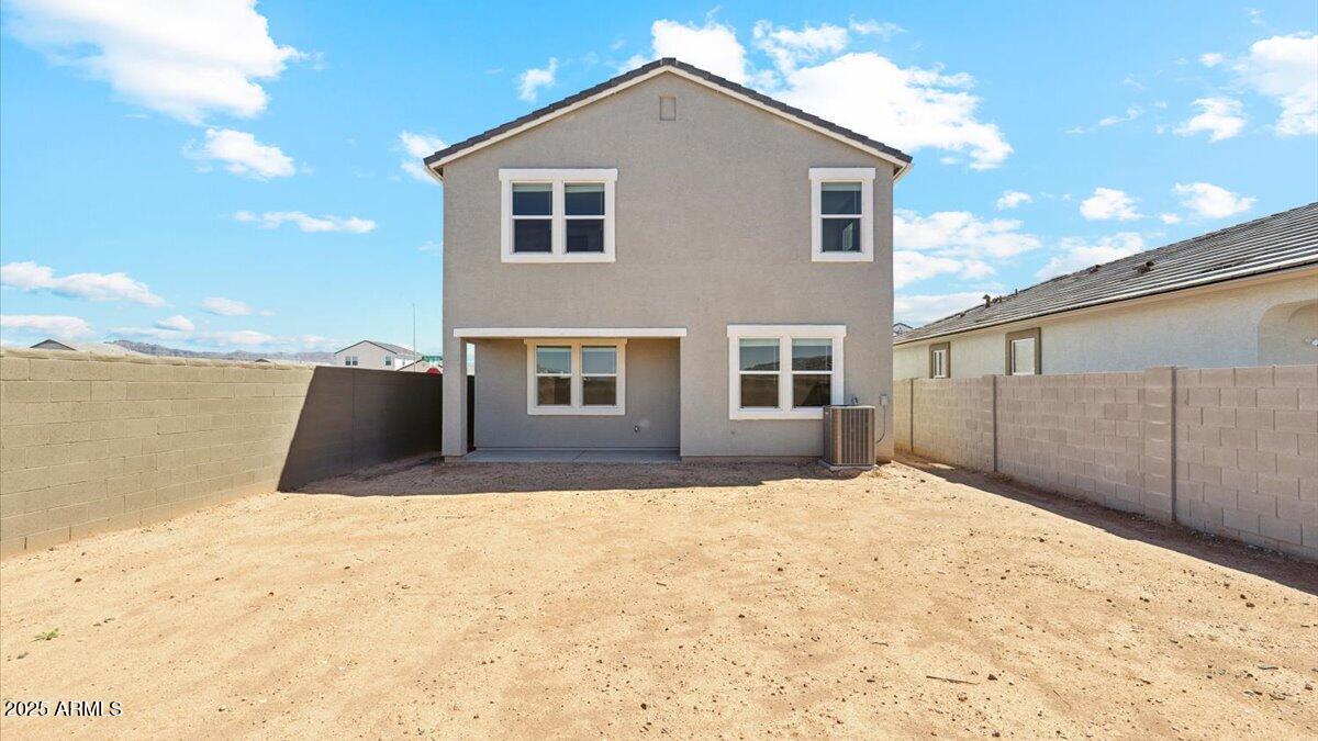 34900 W Lucca Drive