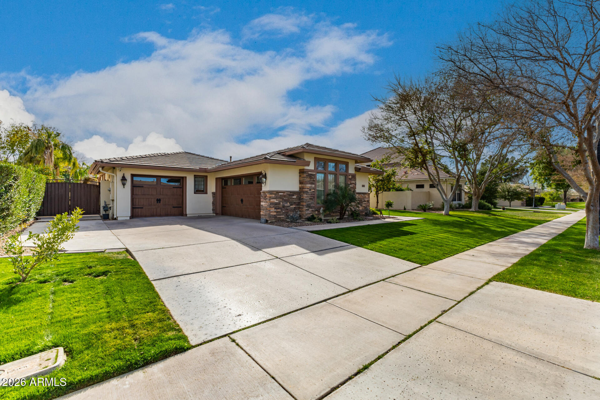 3093 E COMSTOCK Drive