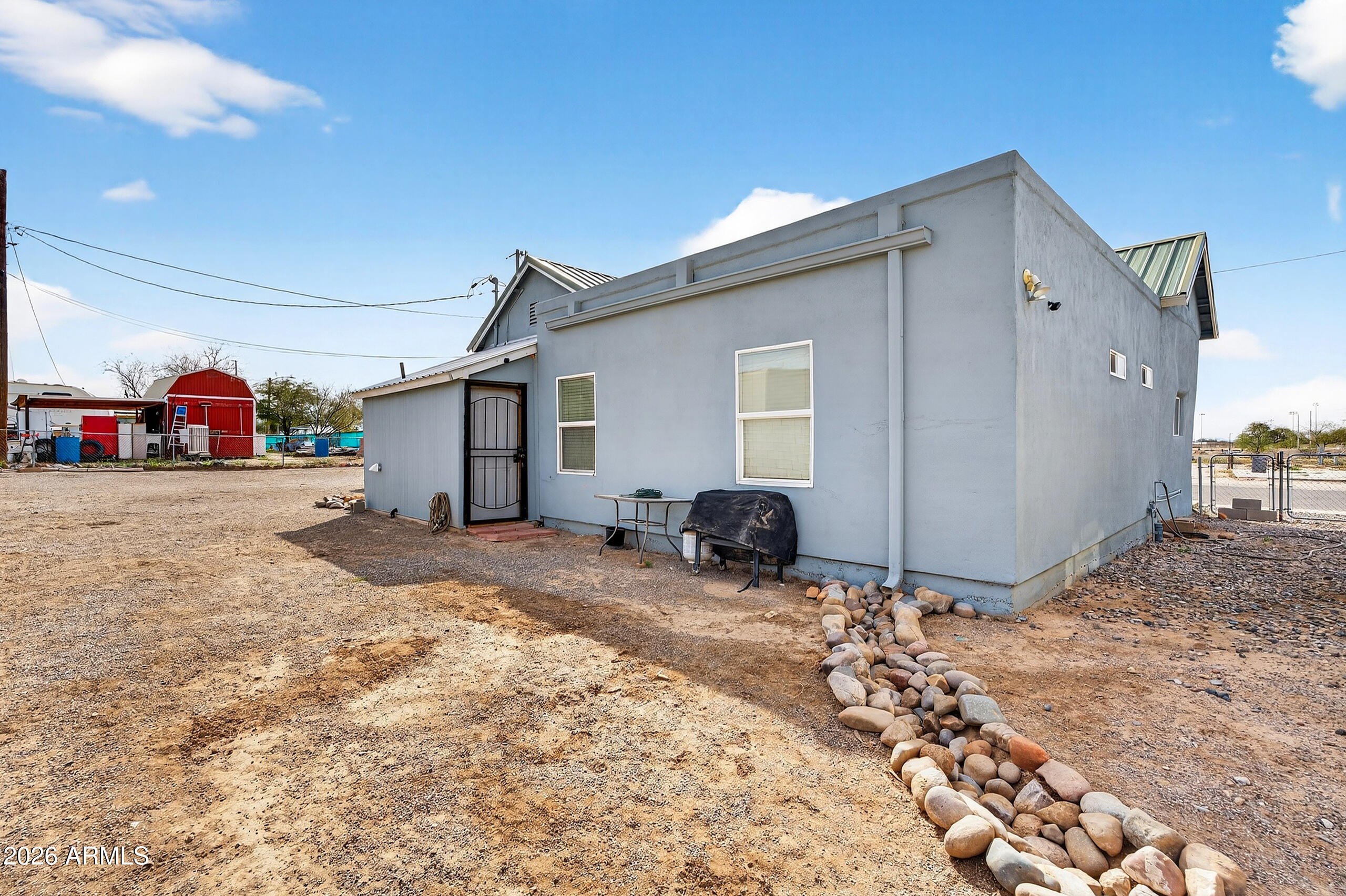 633 N PINAL Street