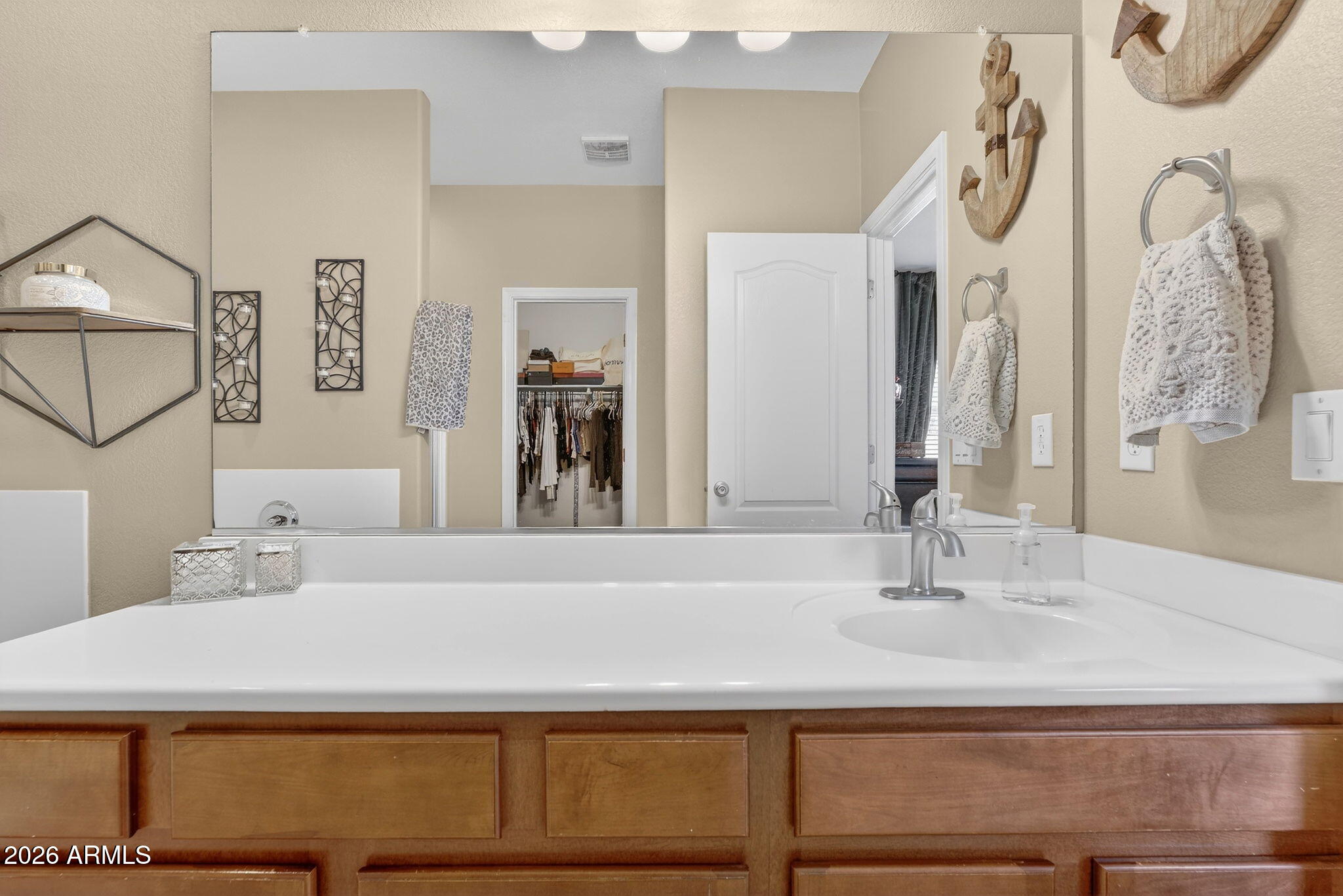 4528 W CRESCENT Road