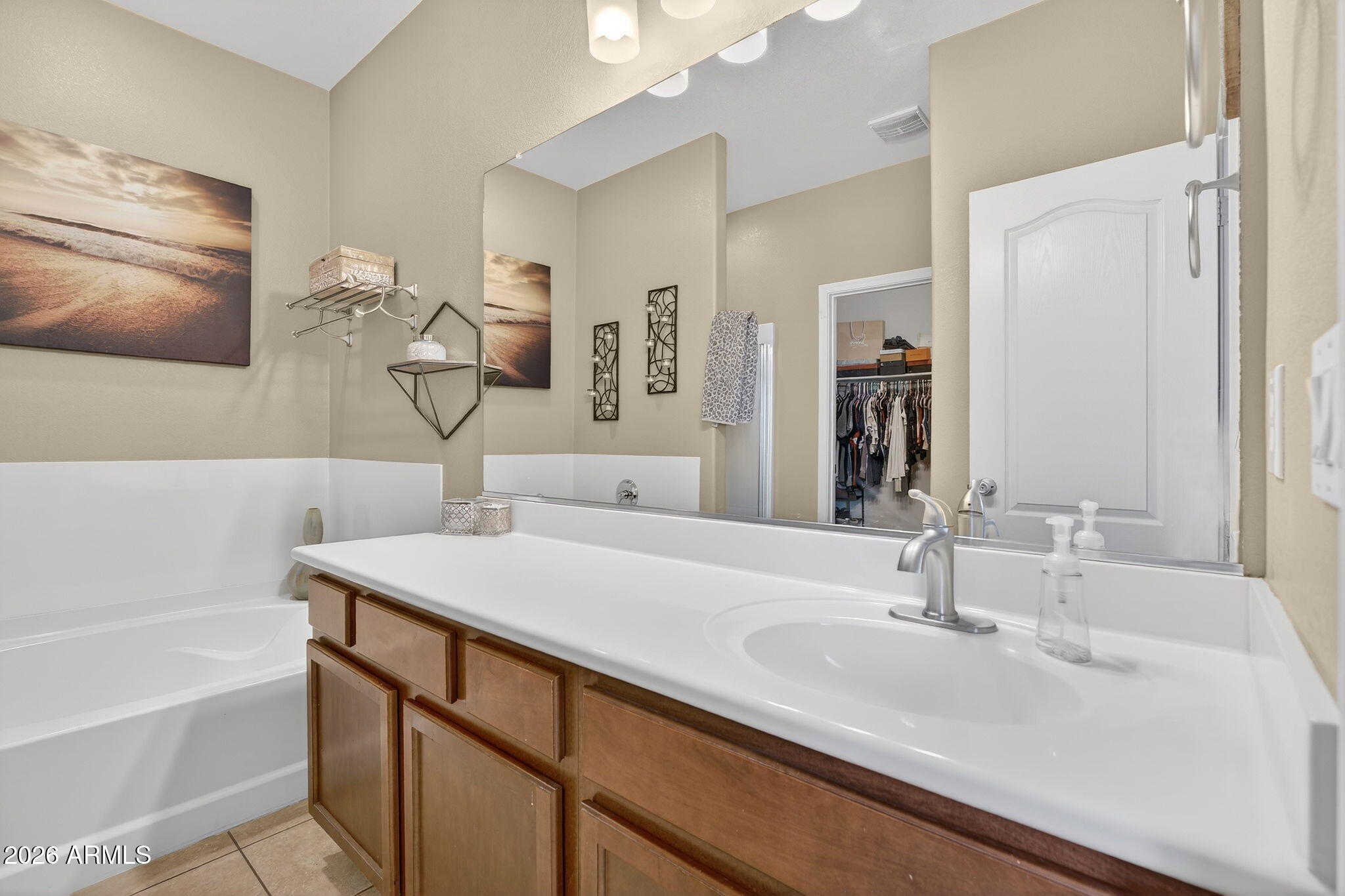 4528 W CRESCENT Road