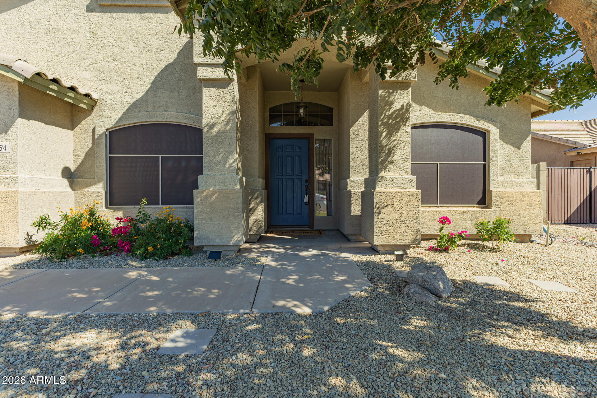 1634 E CARLA VISTA Drive