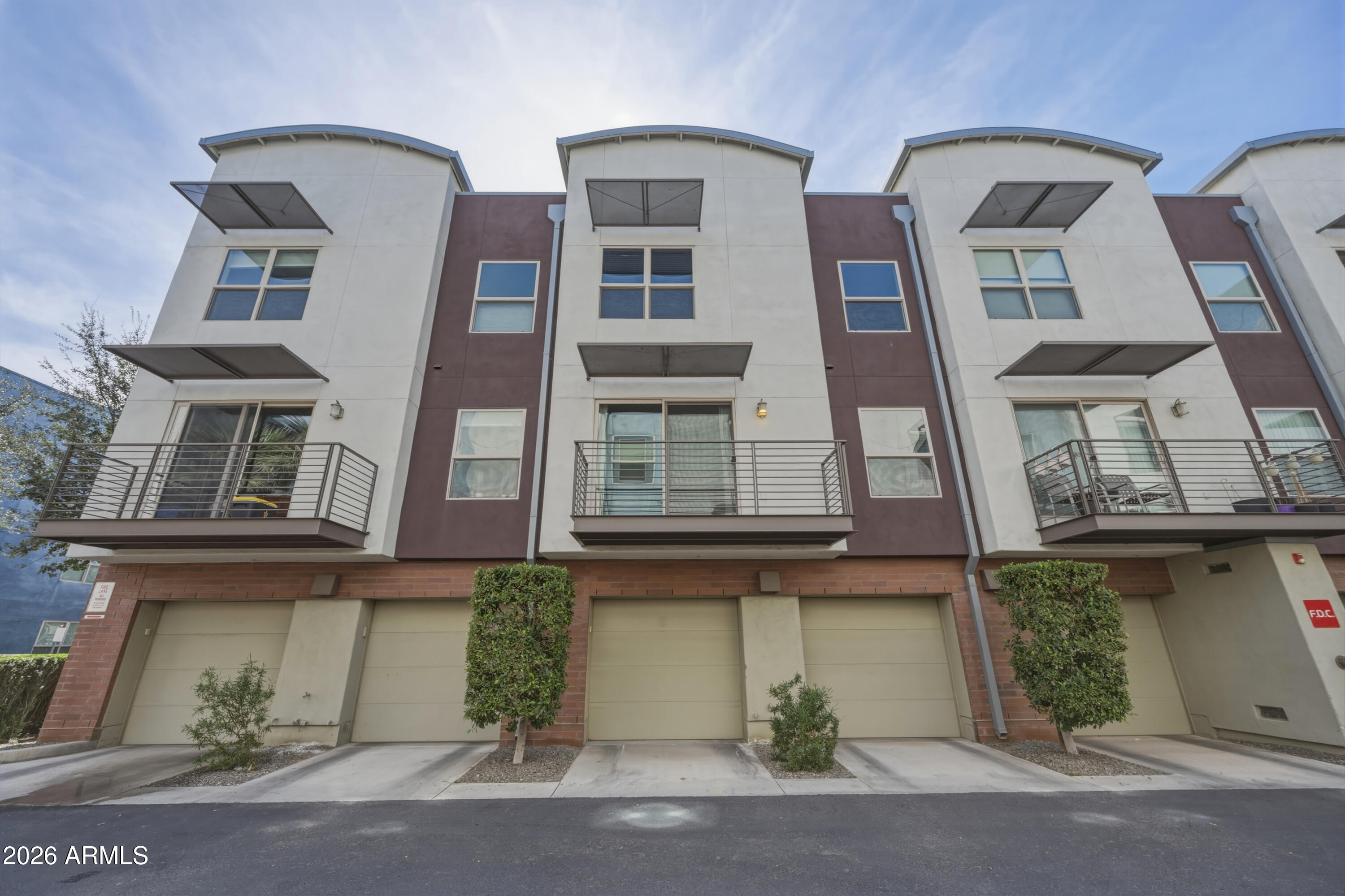 526 W 1ST Street 106
