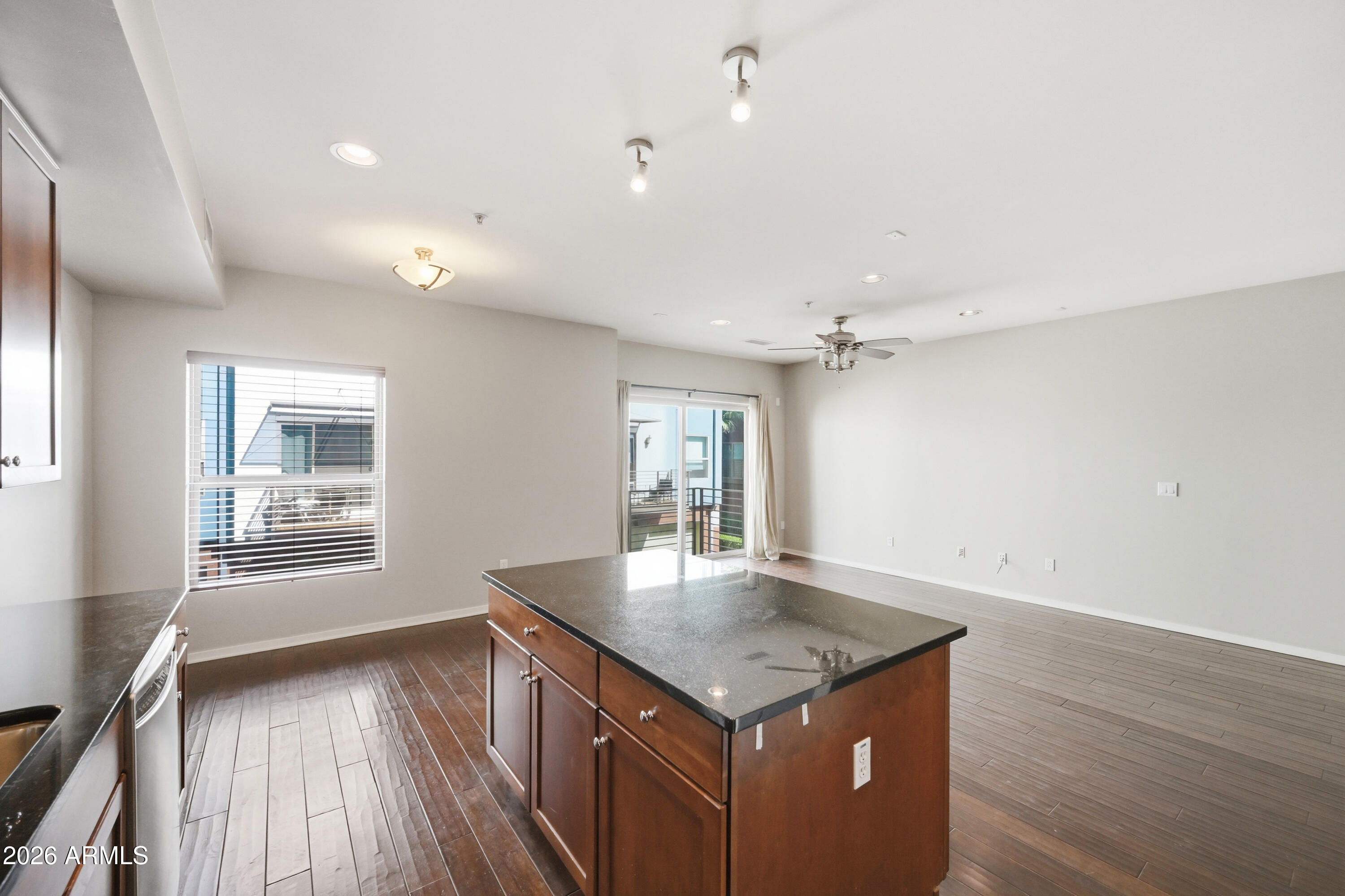 526 W 1ST Street 106