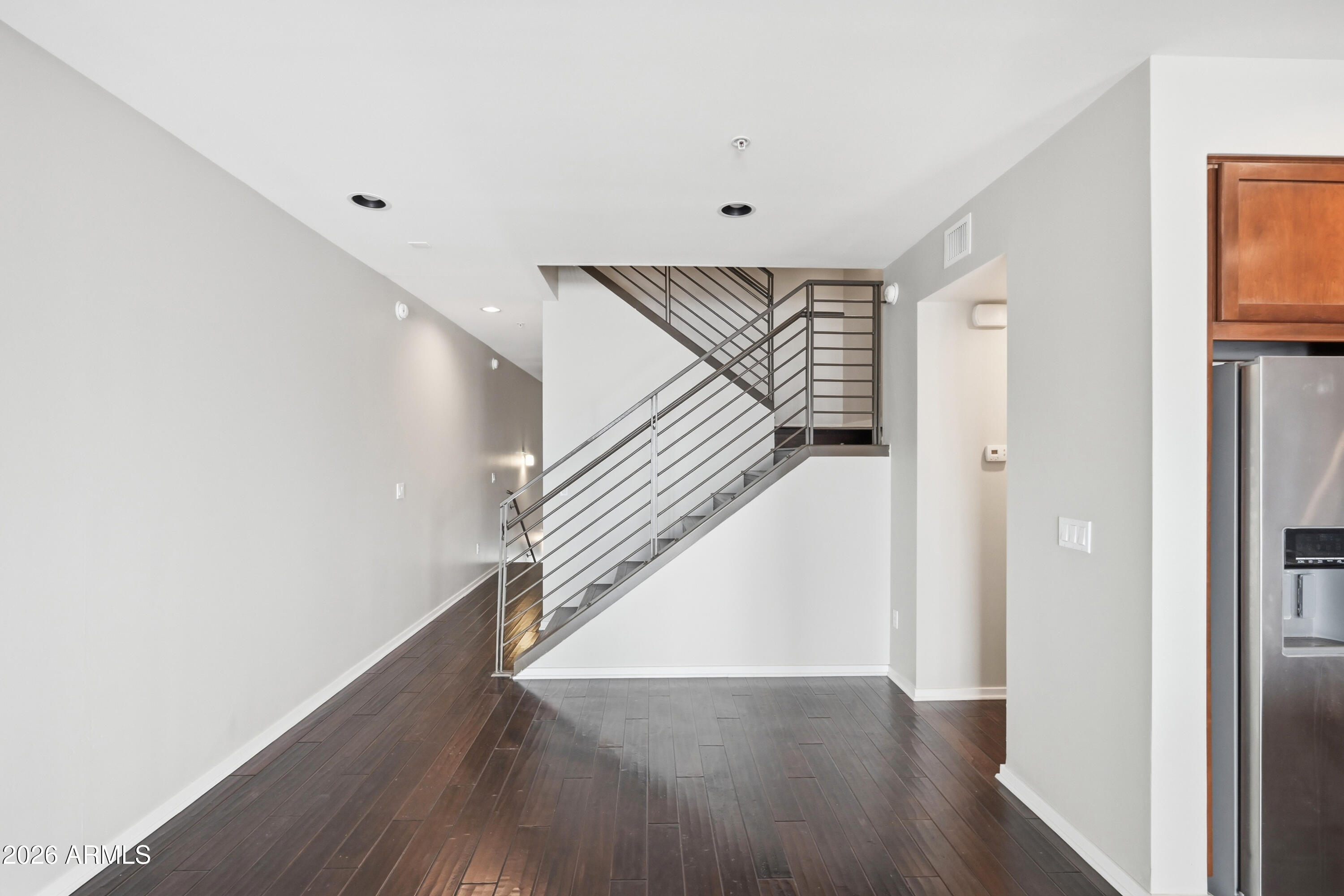 526 W 1ST Street 106