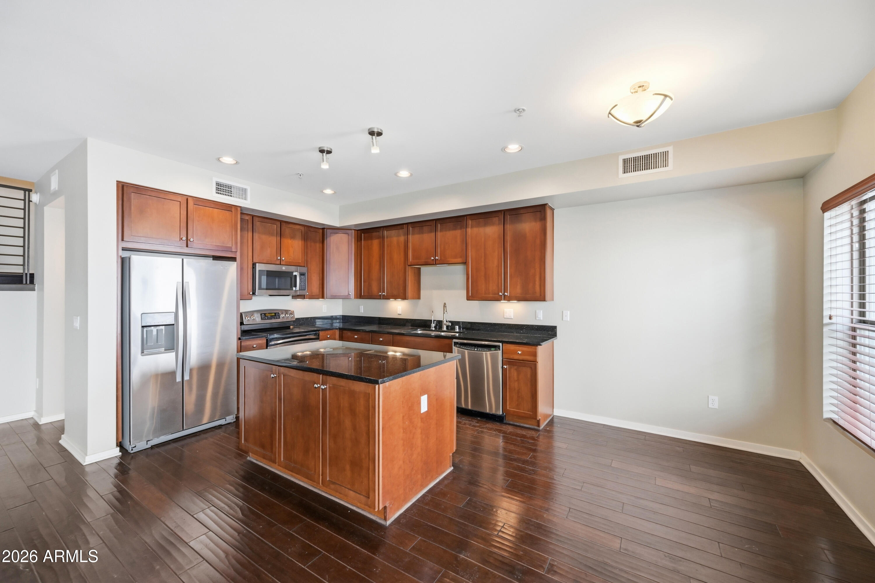 526 W 1ST Street 106