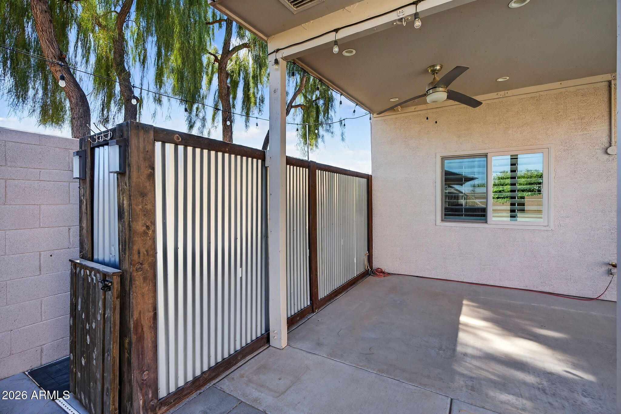 22443 N DAVIS Way