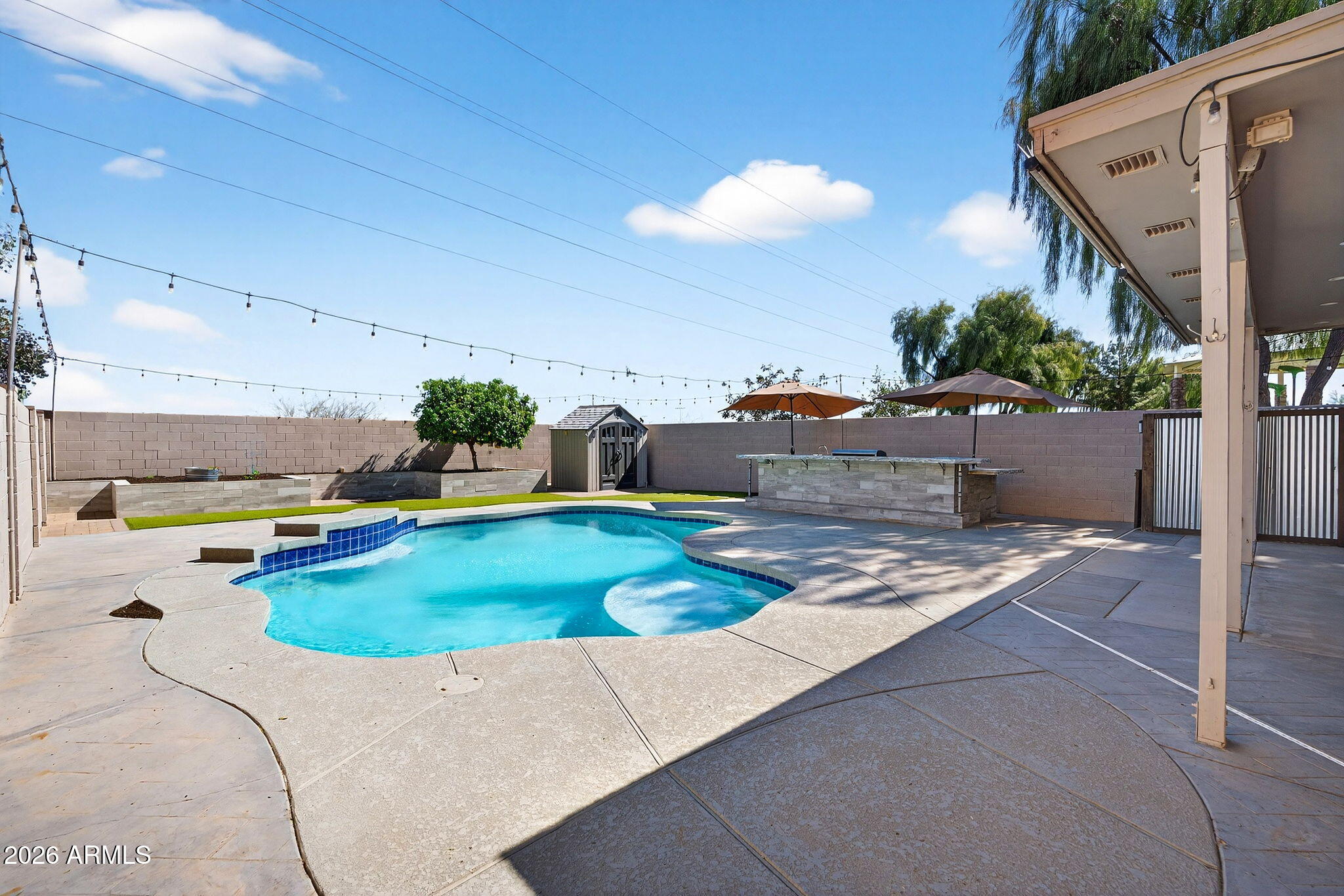 22443 N DAVIS Way