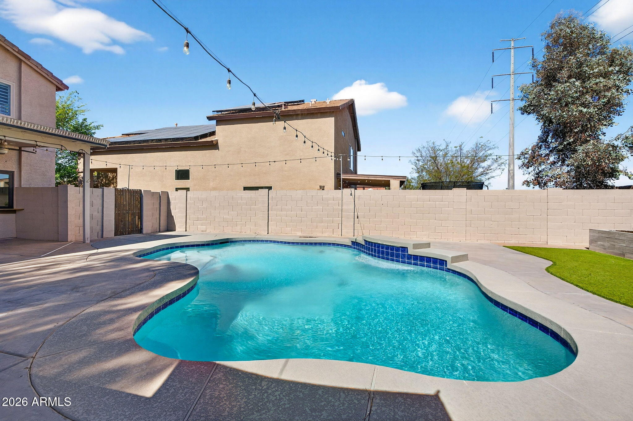22443 N DAVIS Way