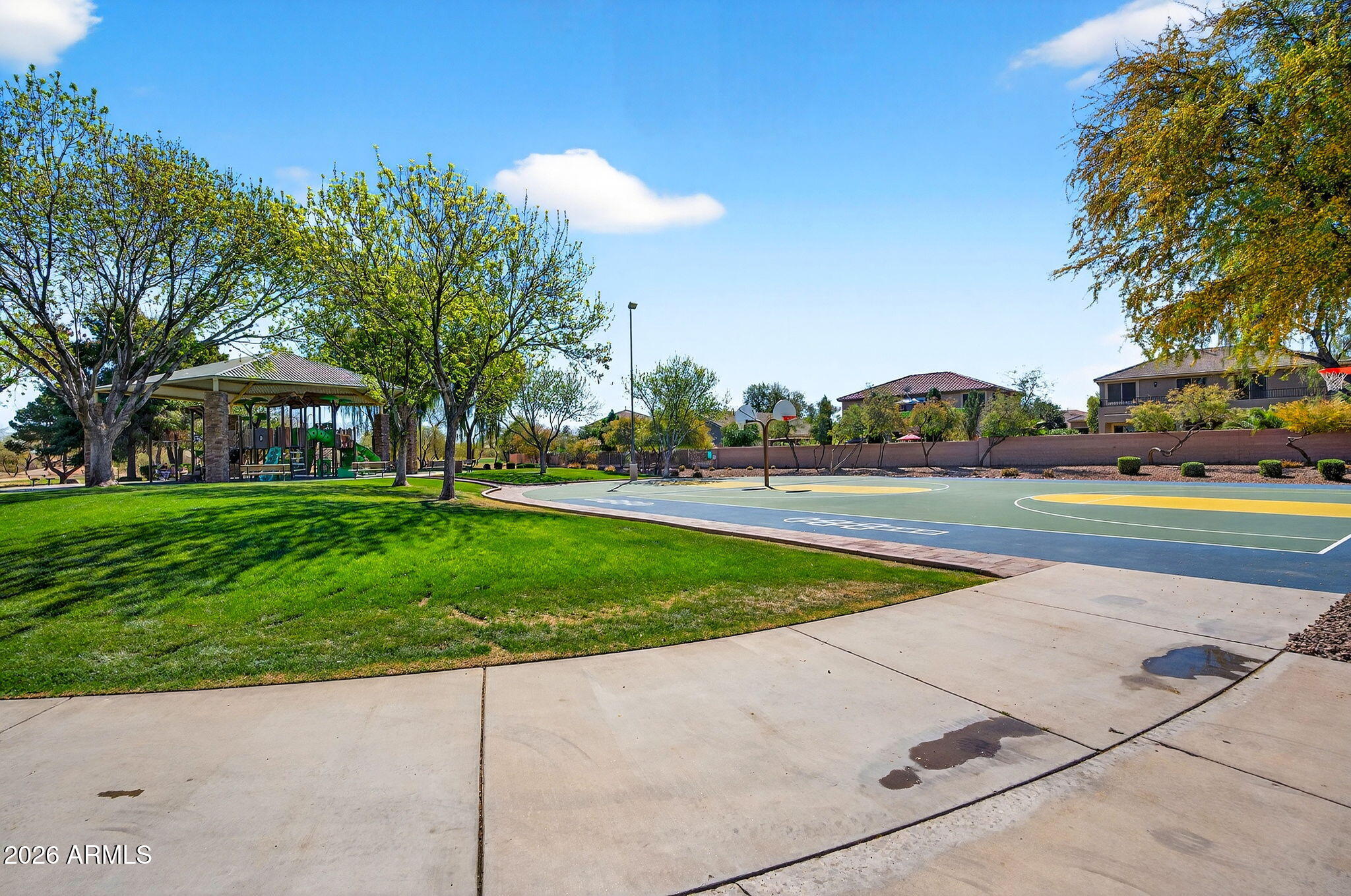 22443 N DAVIS Way