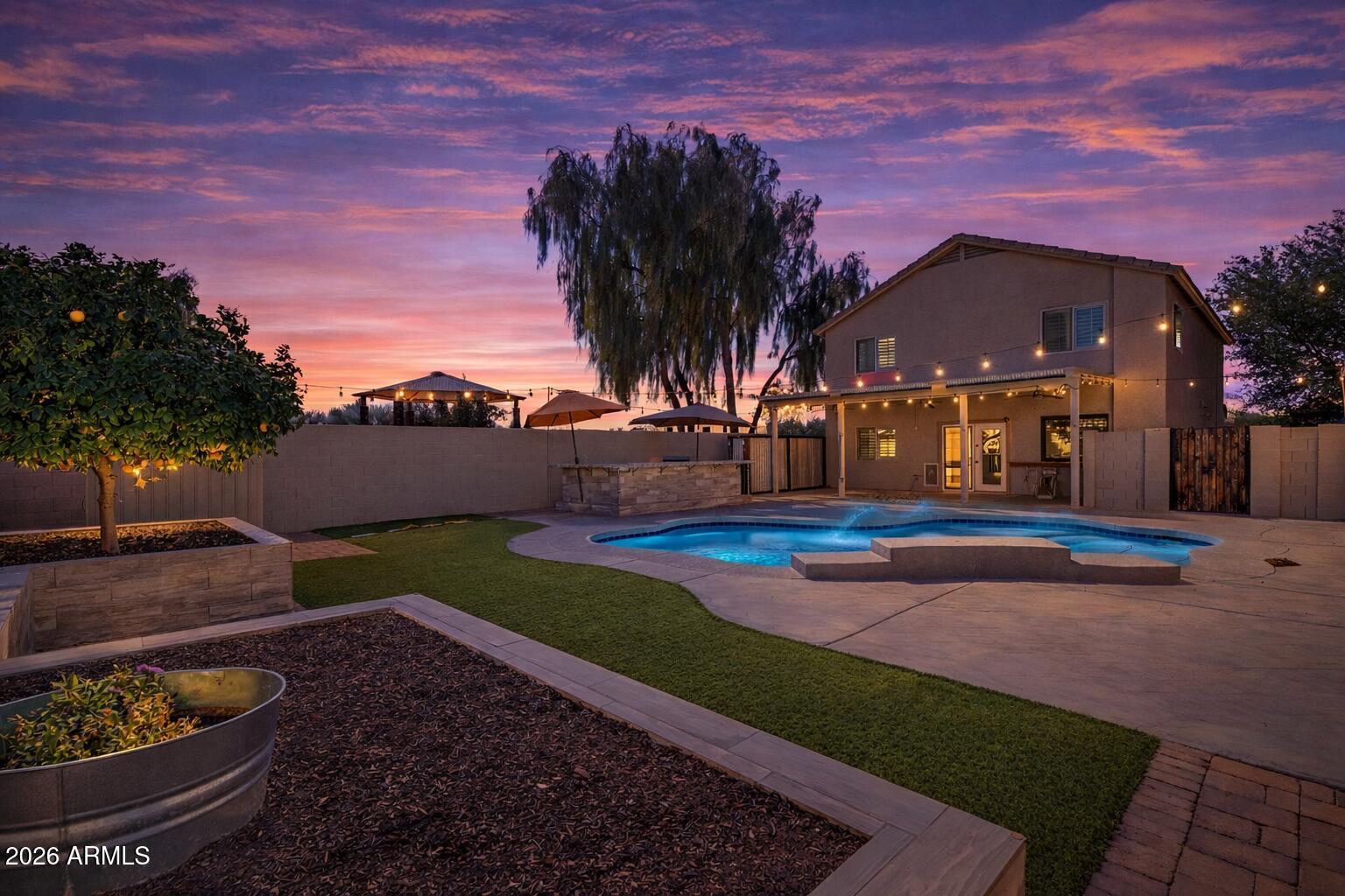 22443 N DAVIS Way