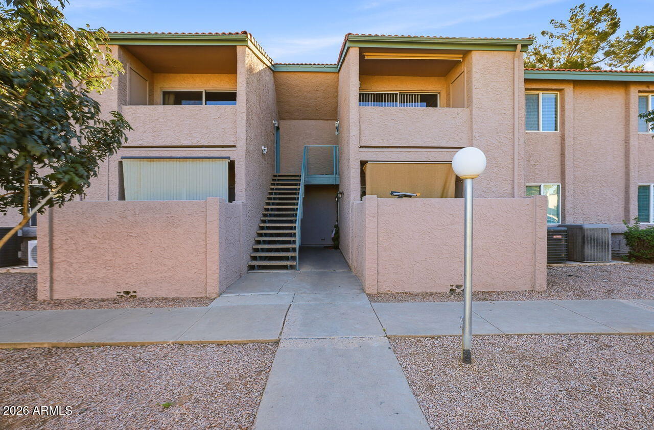 623 W Guadalupe Road 215