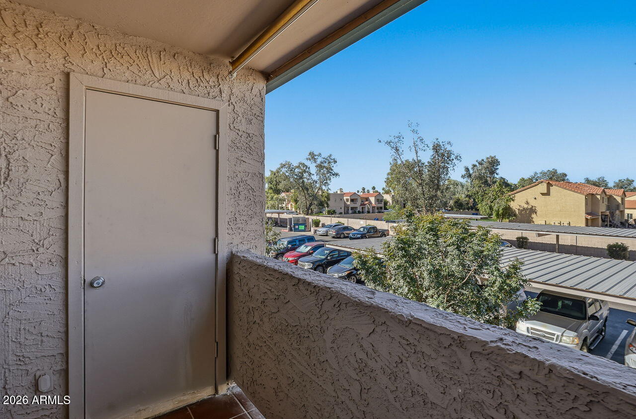 623 W Guadalupe Road 215