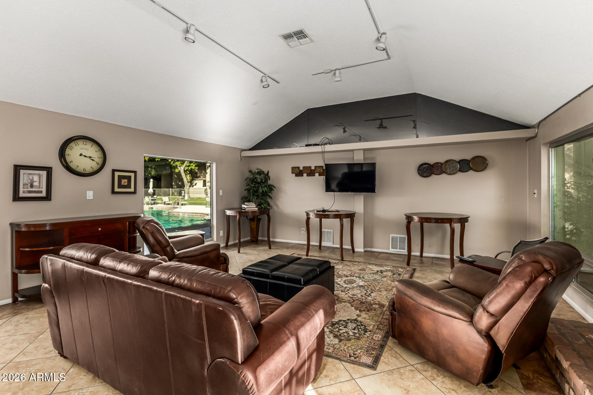 5525 E THOMAS Road Q4