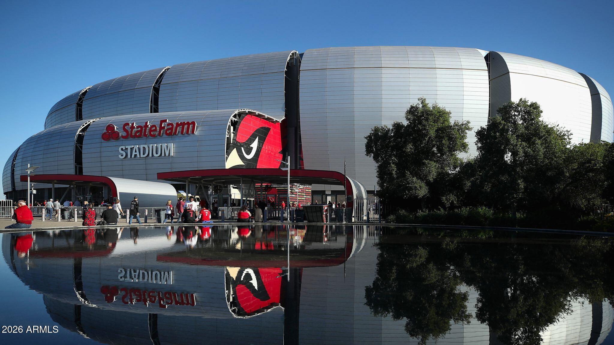 8450 W MEDLOCK Drive