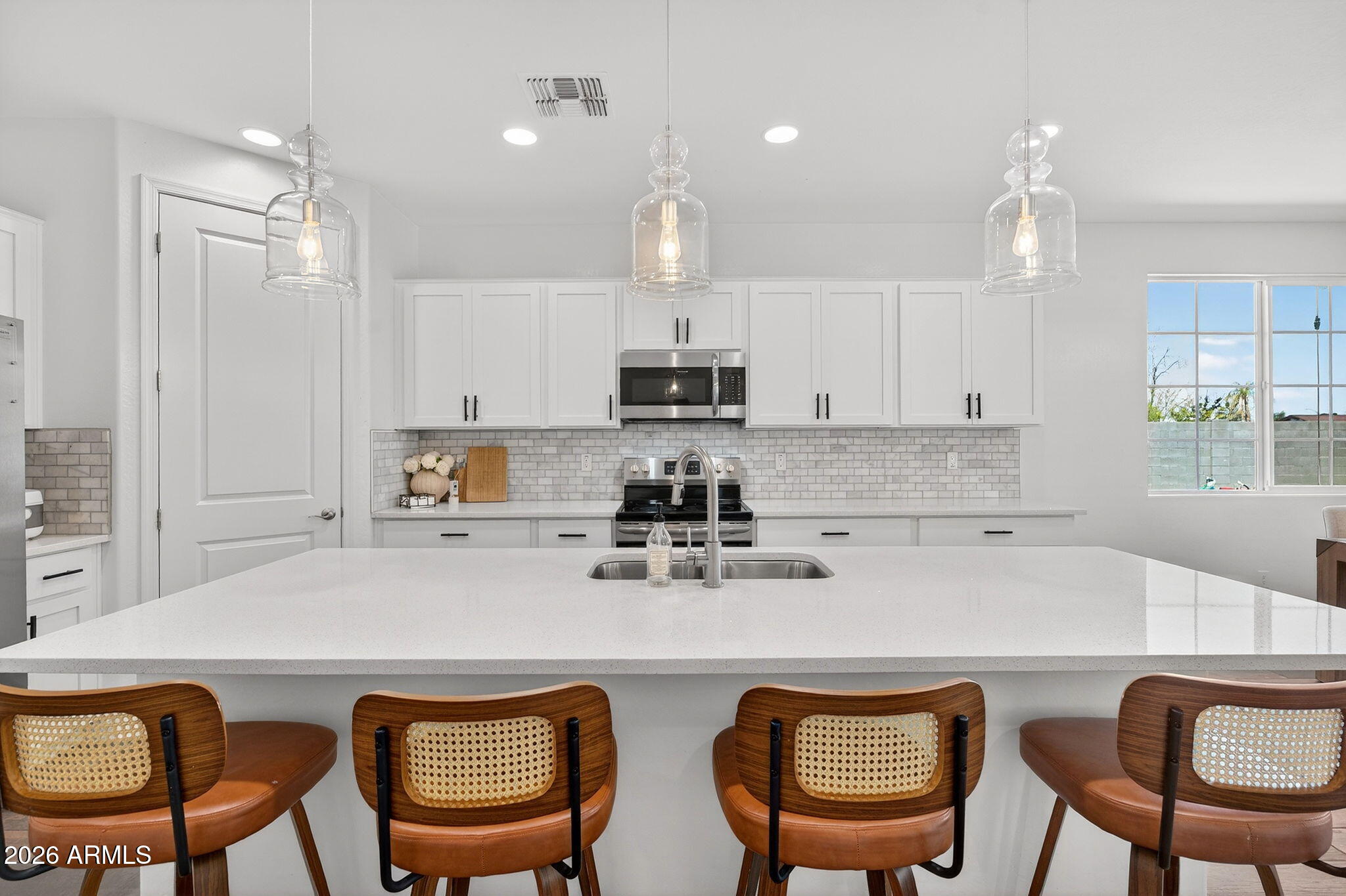 8450 W MEDLOCK Drive