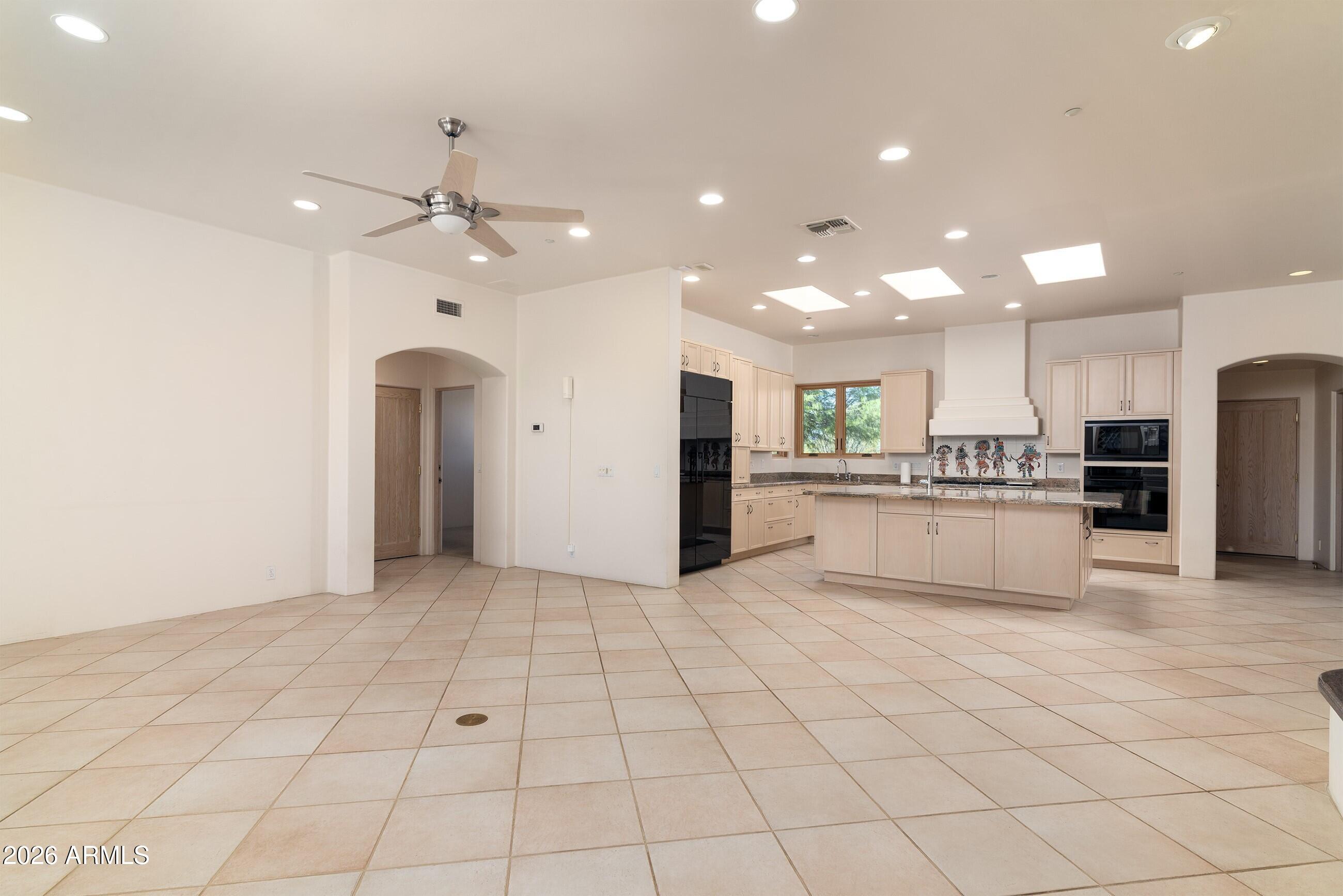 8400 E DIXILETA Drive 186