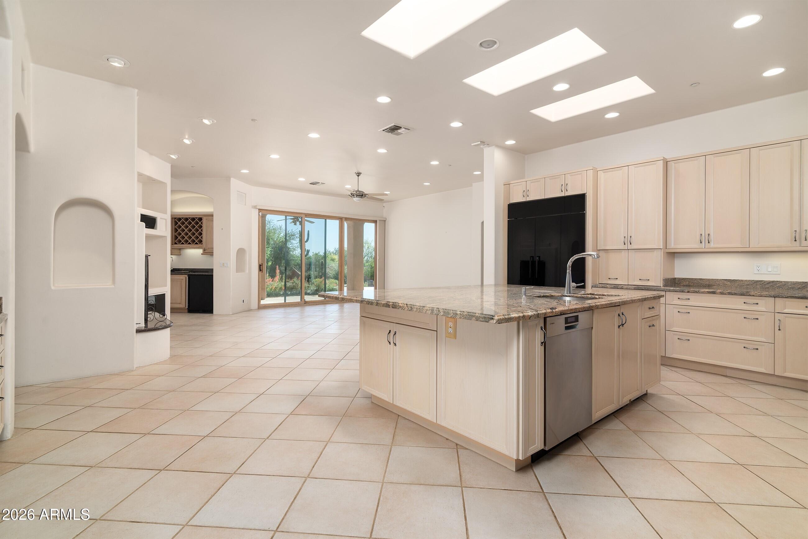 8400 E DIXILETA Drive 186