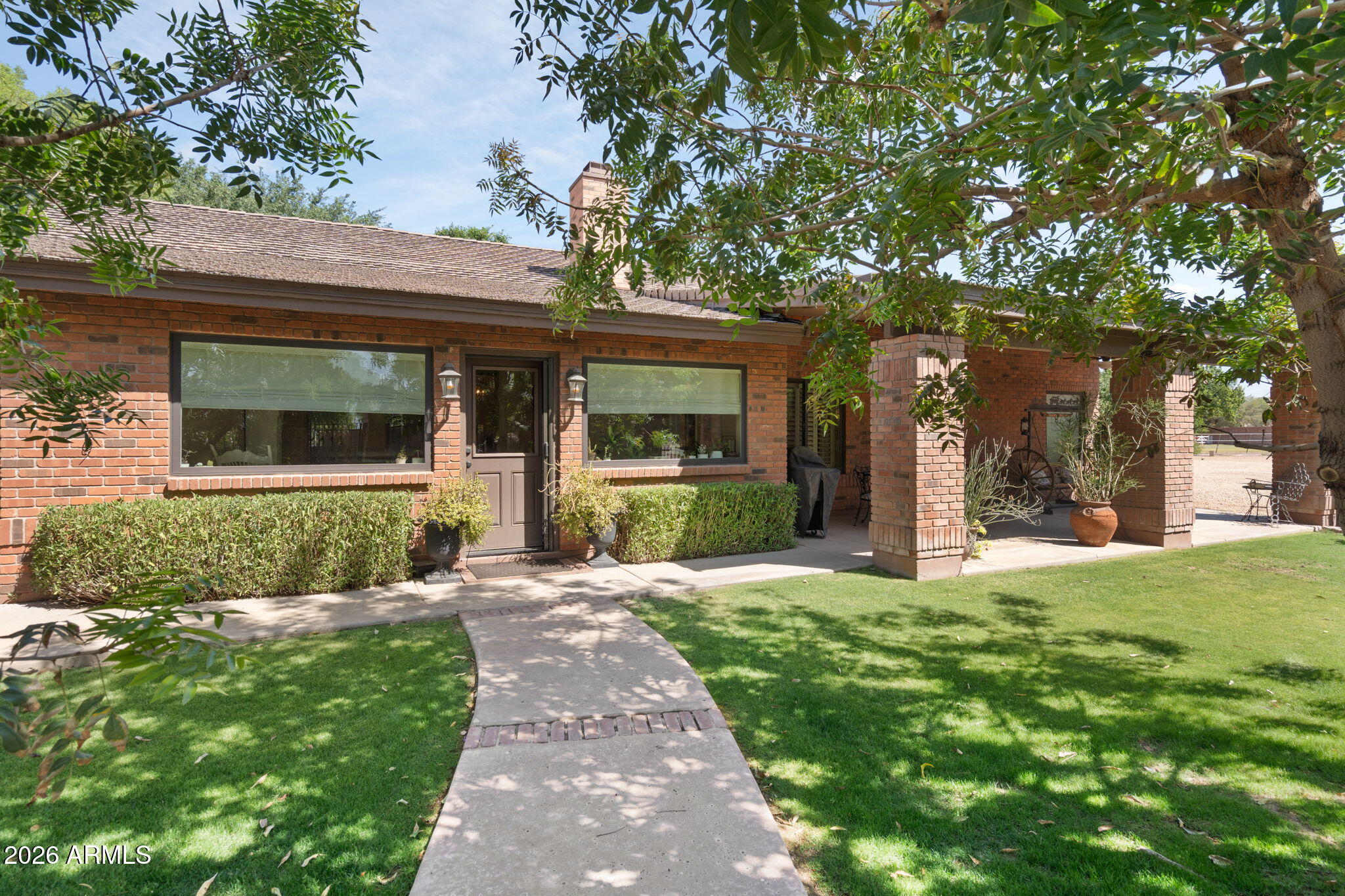 2125 S VAL VISTA Drive