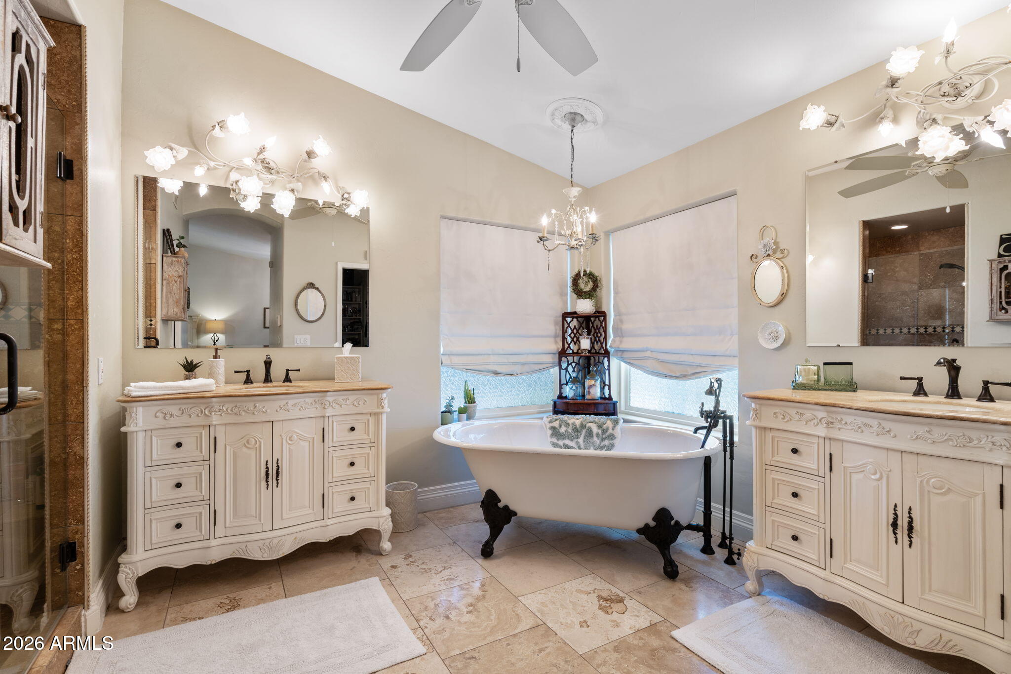 2125 S VAL VISTA Drive