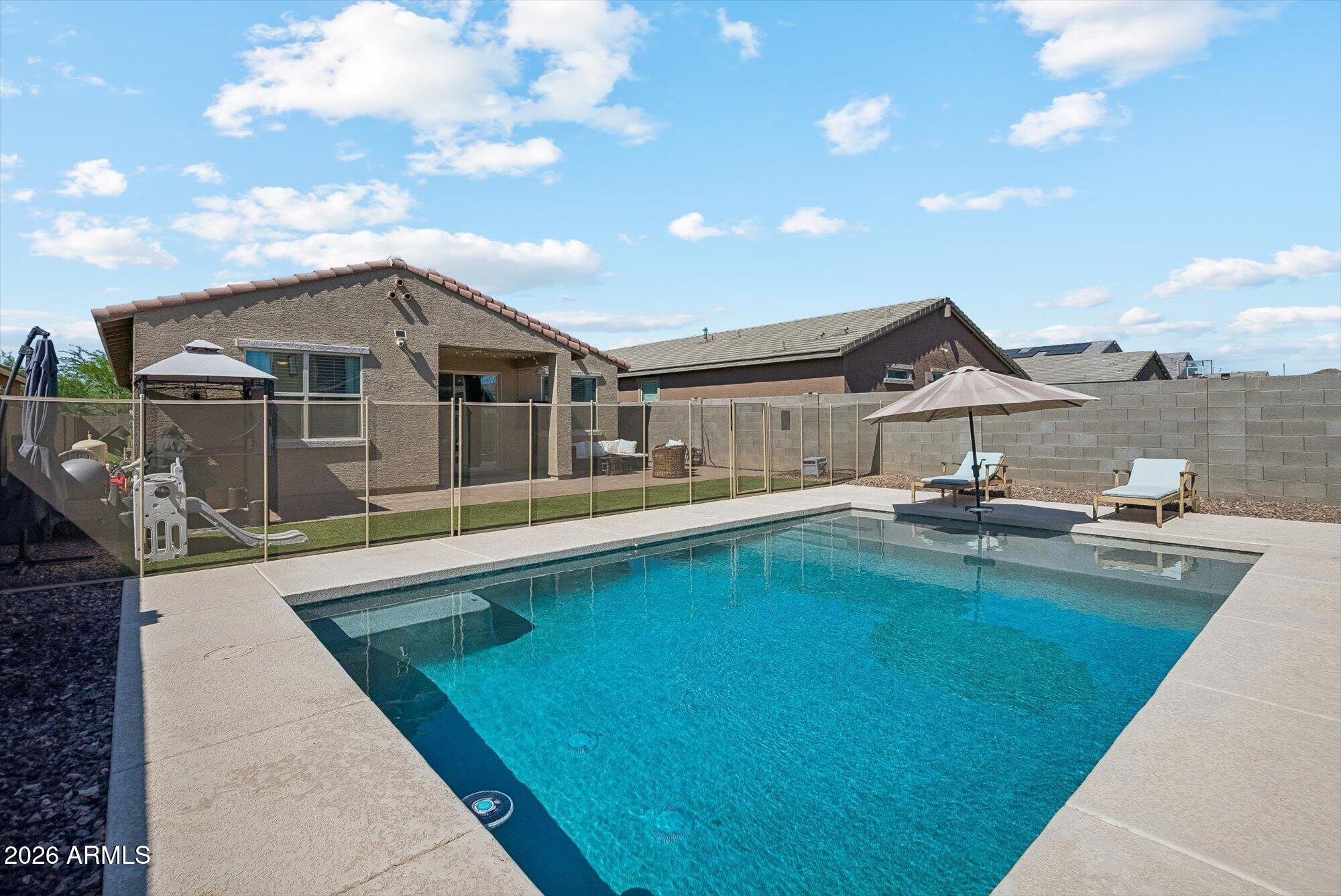 5547 W RAINWATER Drive