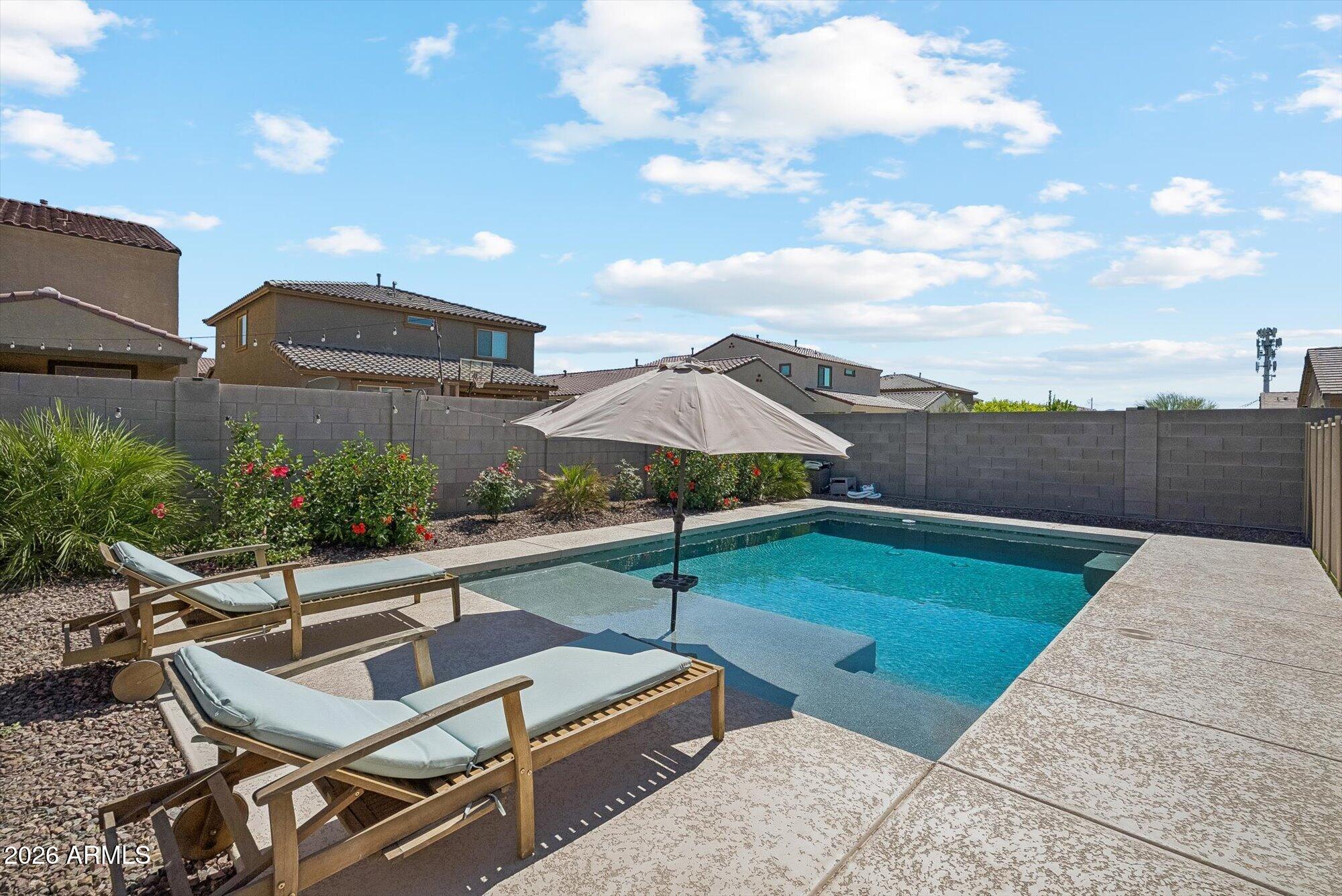 5547 W RAINWATER Drive