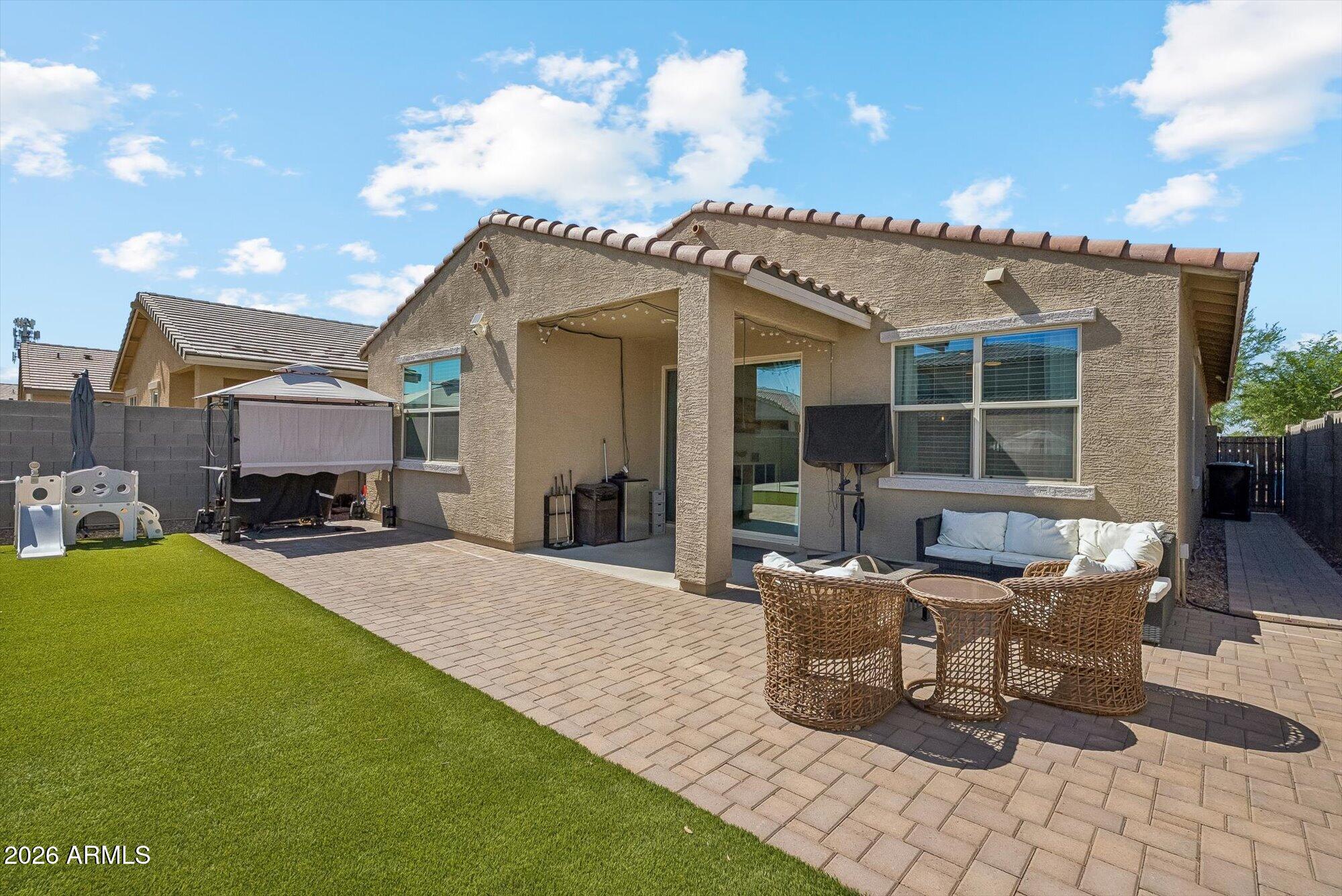 5547 W RAINWATER Drive