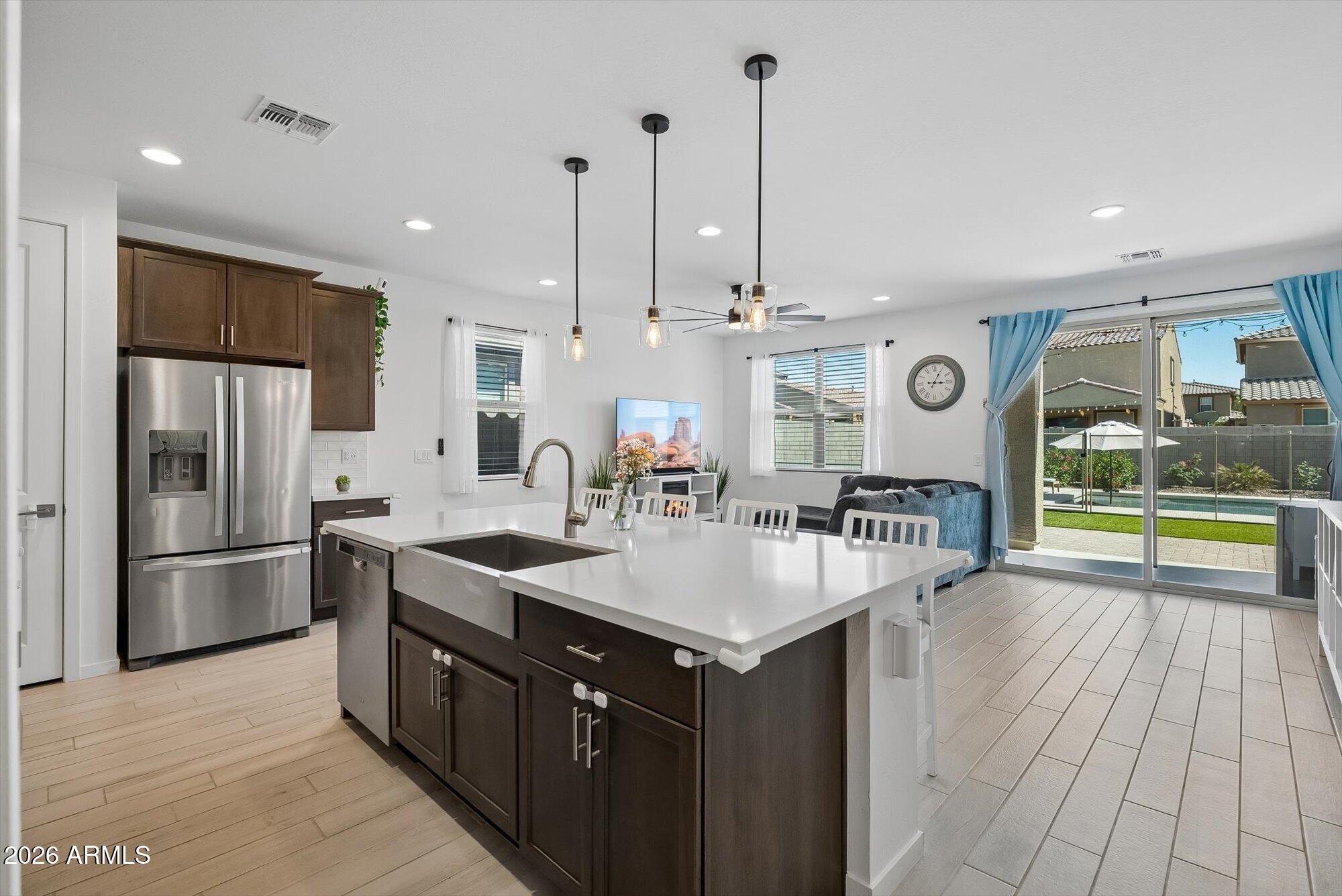 5547 W RAINWATER Drive