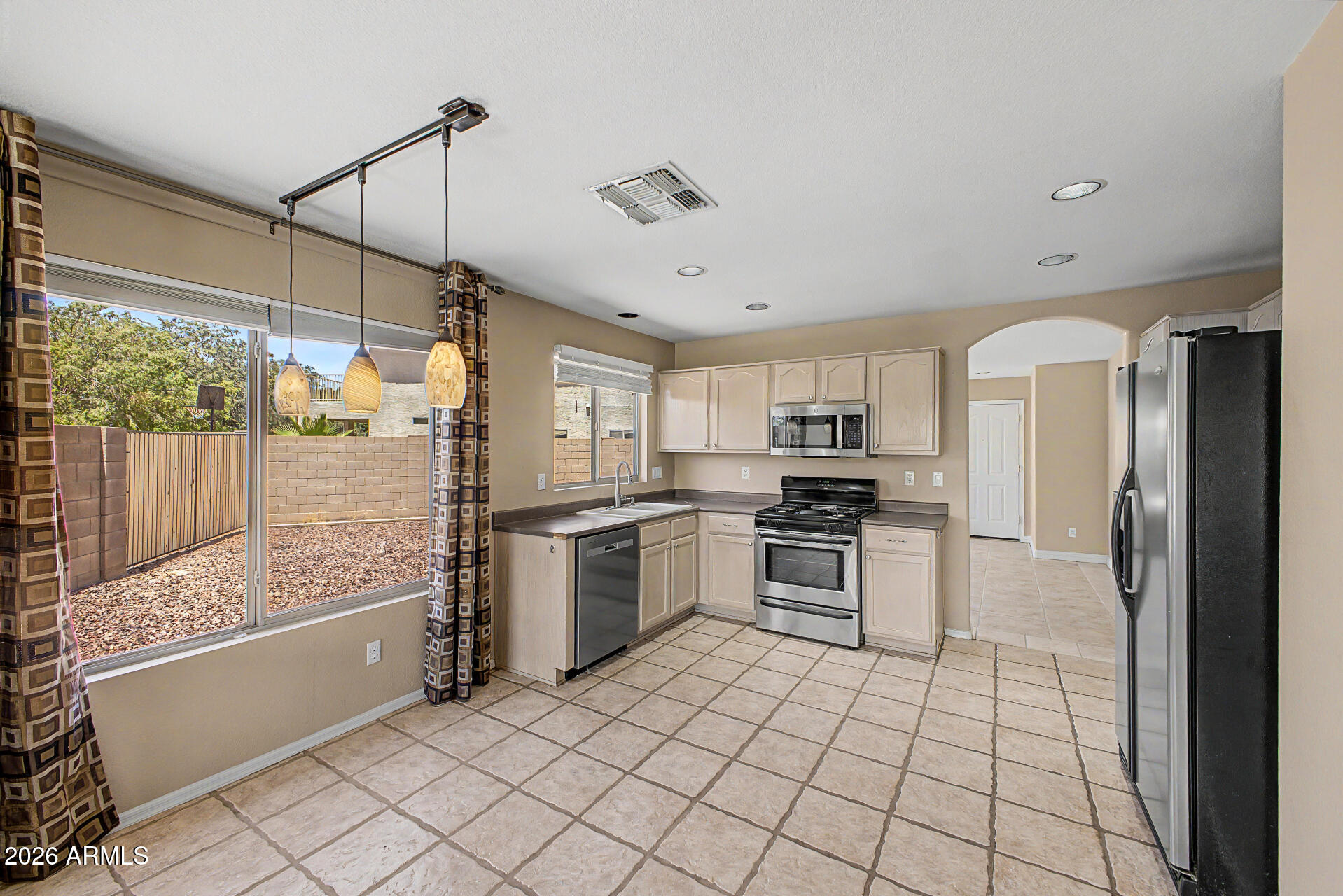 10819 W MONTE VISTA Road