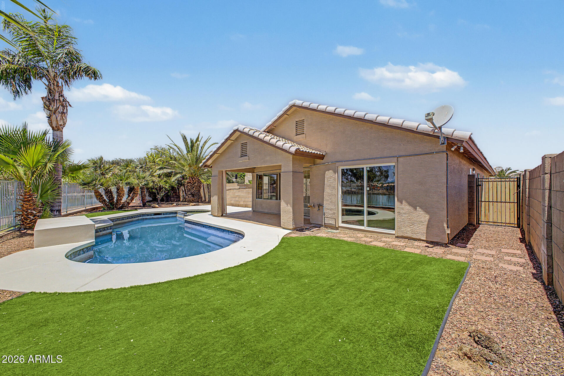 10819 W MONTE VISTA Road
