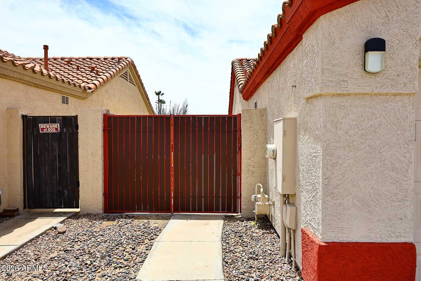 9235 W MICHELLE Drive