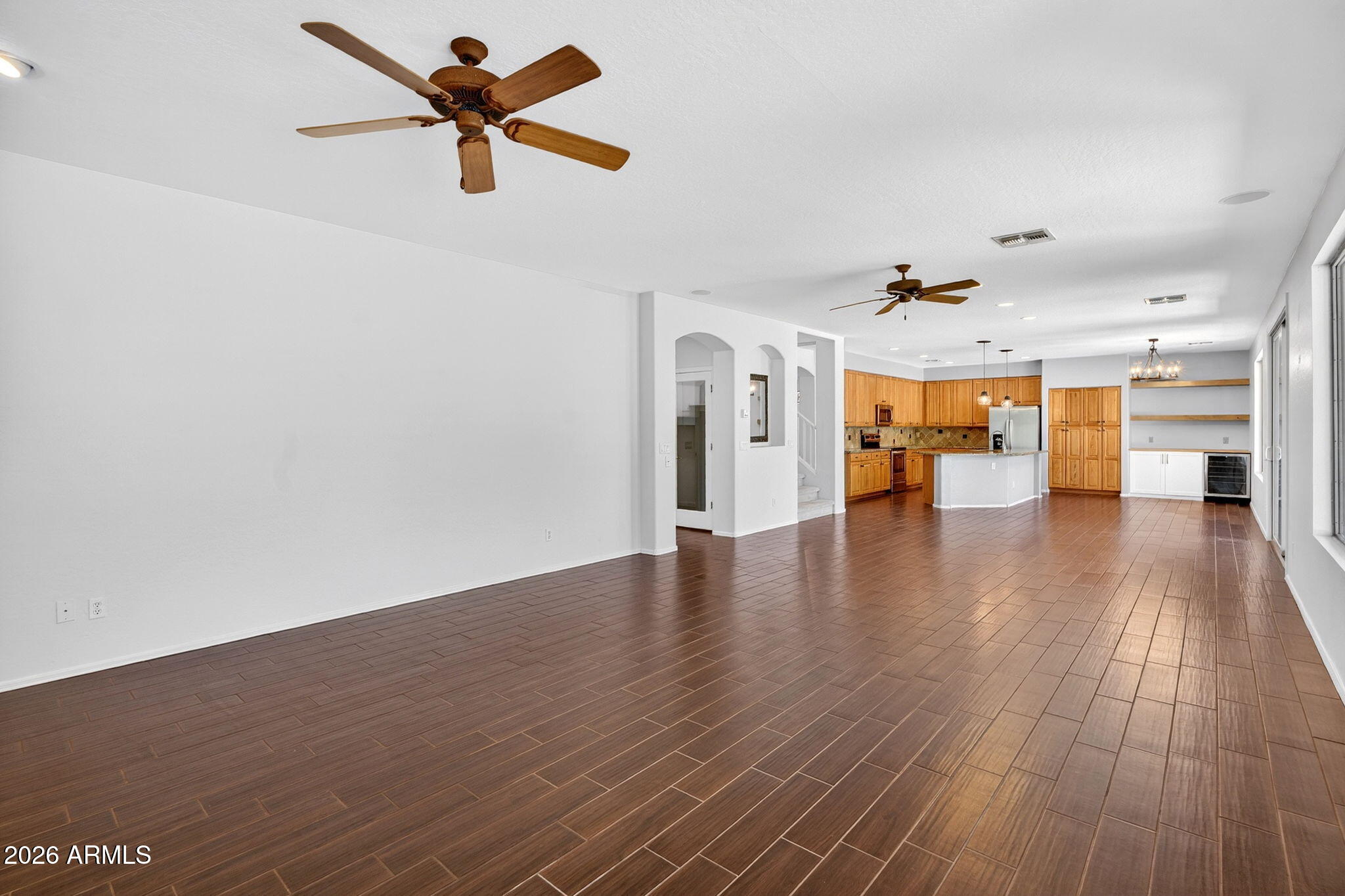 857 E CARLA VISTA Drive