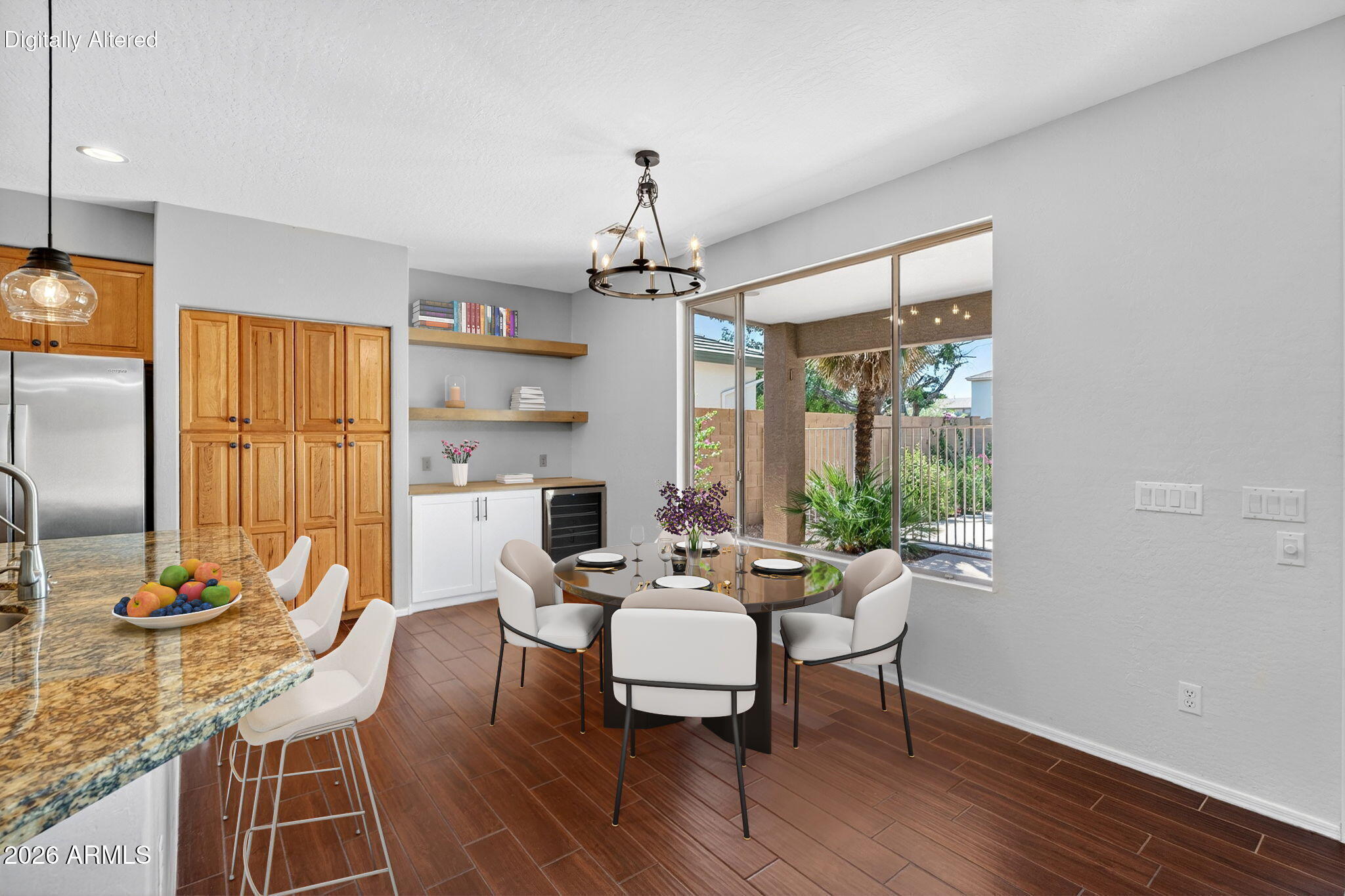 857 E CARLA VISTA Drive