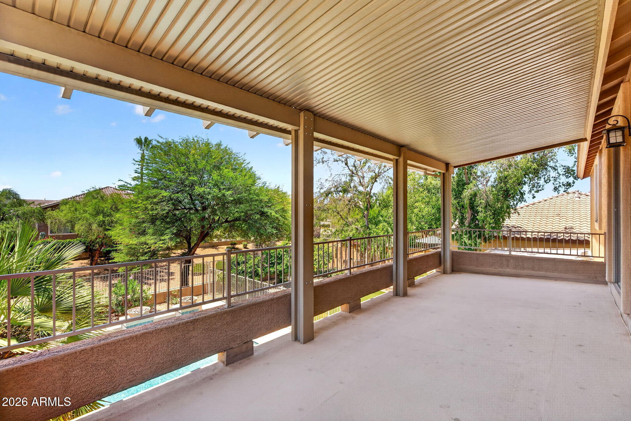 857 E CARLA VISTA Drive