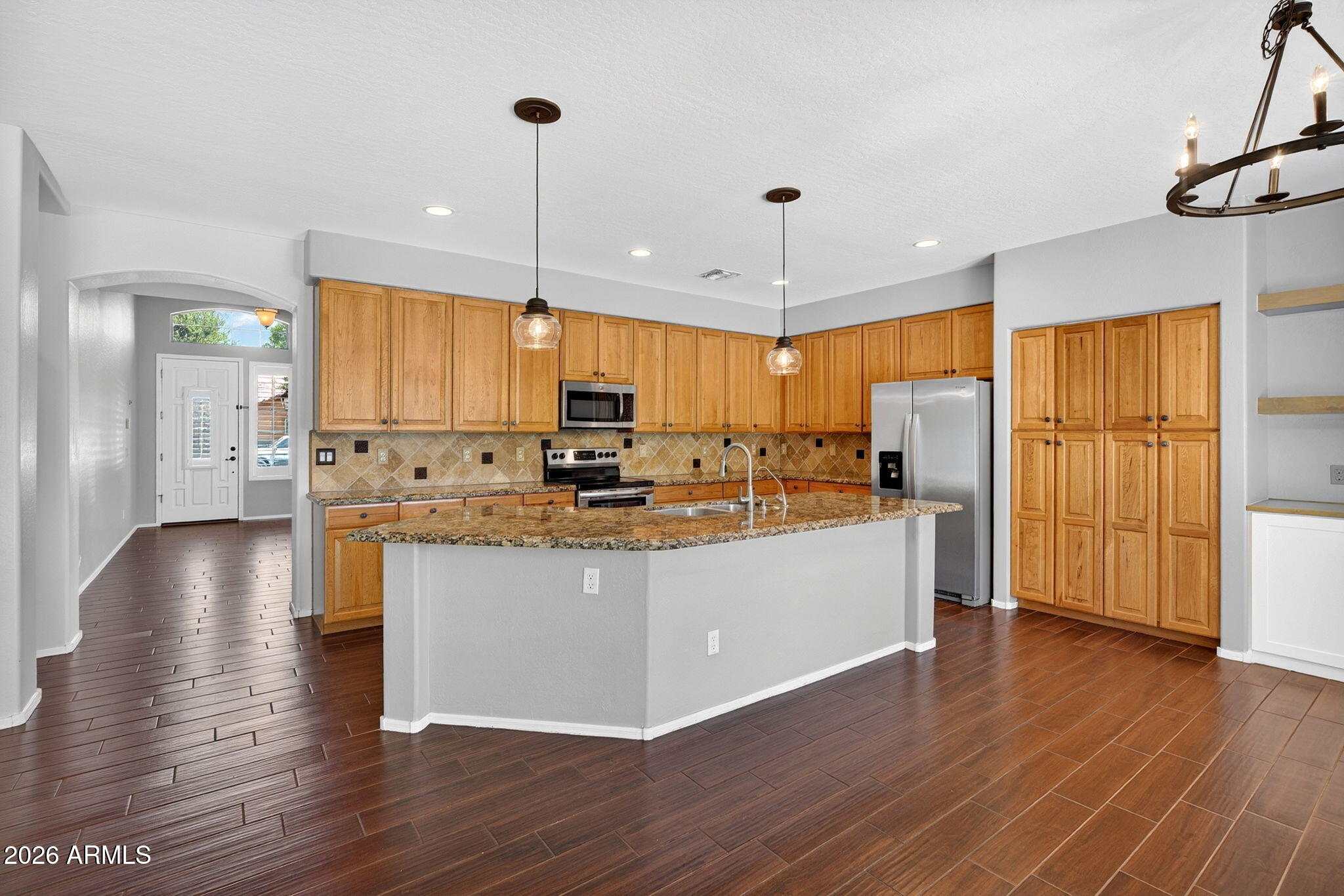 857 E CARLA VISTA Drive