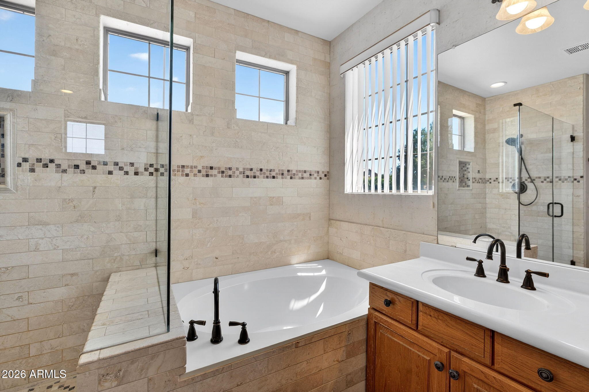 857 E CARLA VISTA Drive